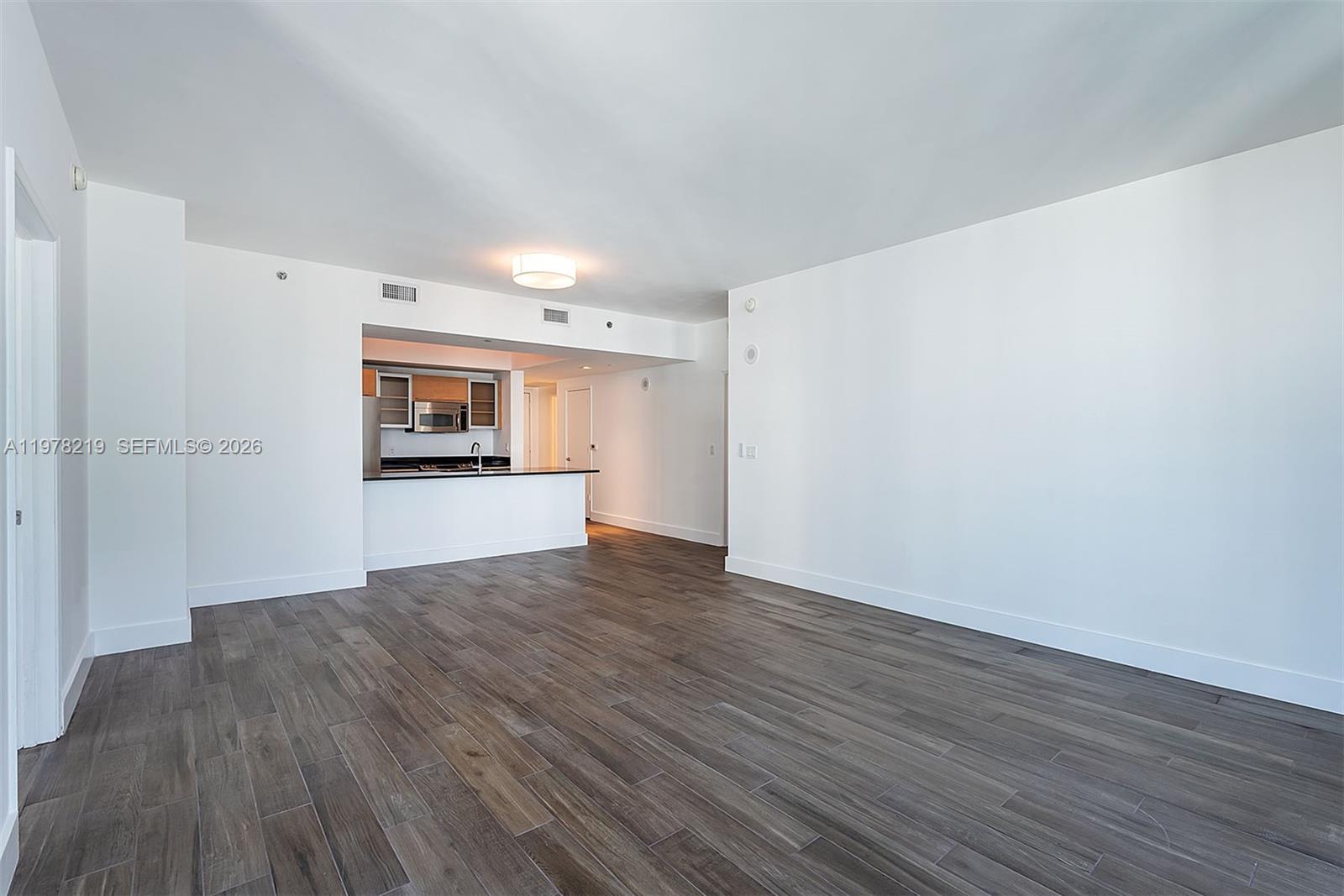 951 Brickell Ave #1711, Miami FL 33131