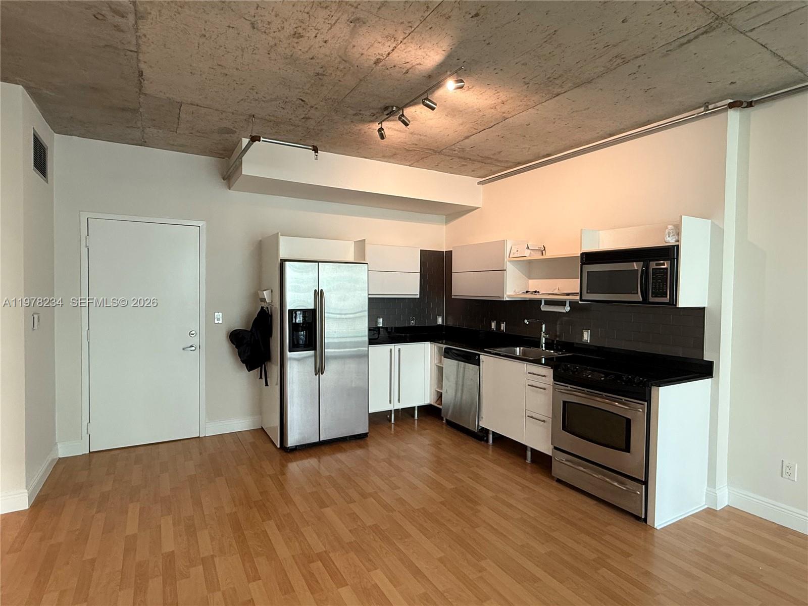 690 SW 1st Ct #2726, Miami FL 33130
