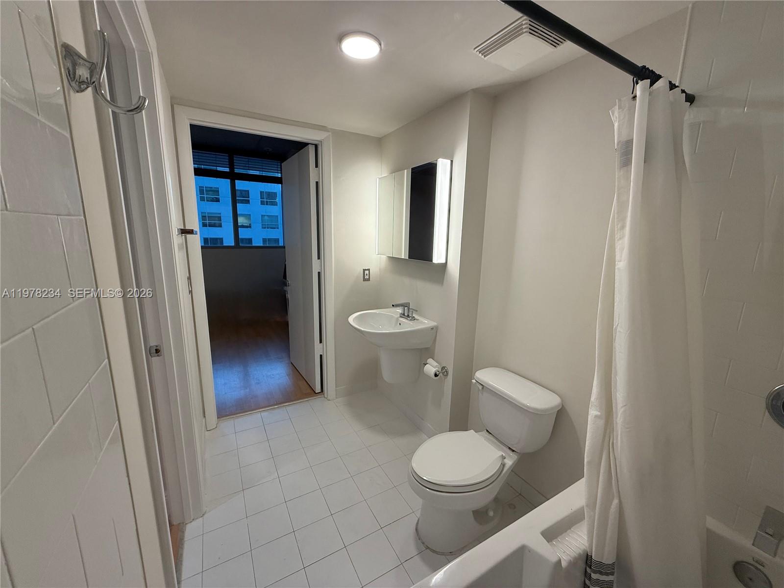 690 SW 1st Ct #2726, Miami FL 33130