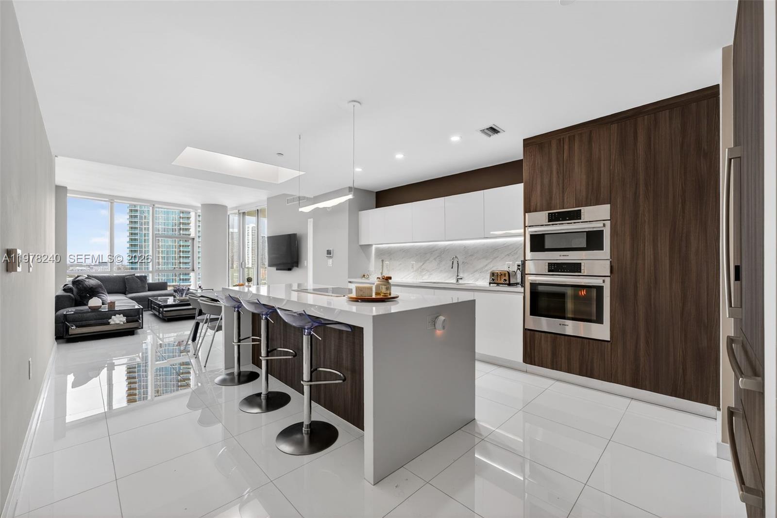 851 NE 1st Ave #1101, Miami FL 33132
