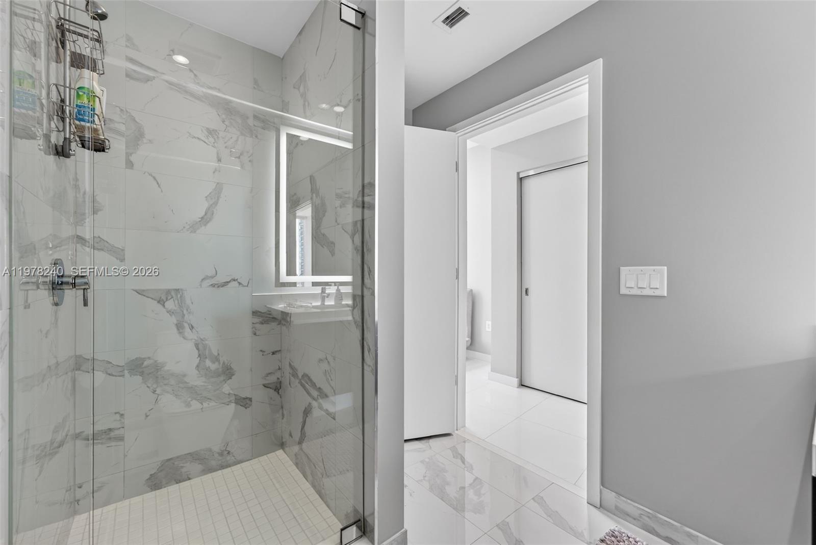 851 NE 1st Ave #1101, Miami FL 33132