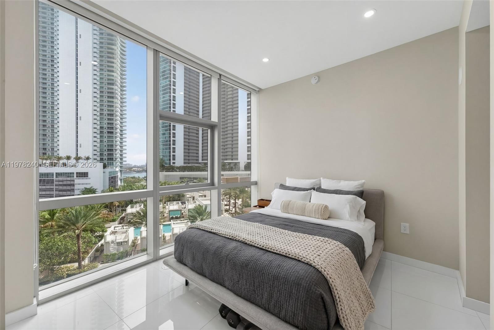 851 NE 1st Ave #1101, Miami FL 33132