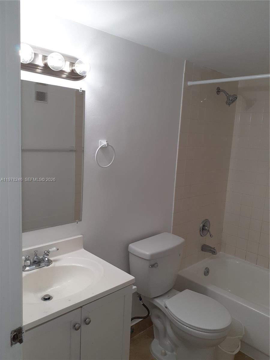 770 Claughton Island Dr #2007, Miami FL 33131