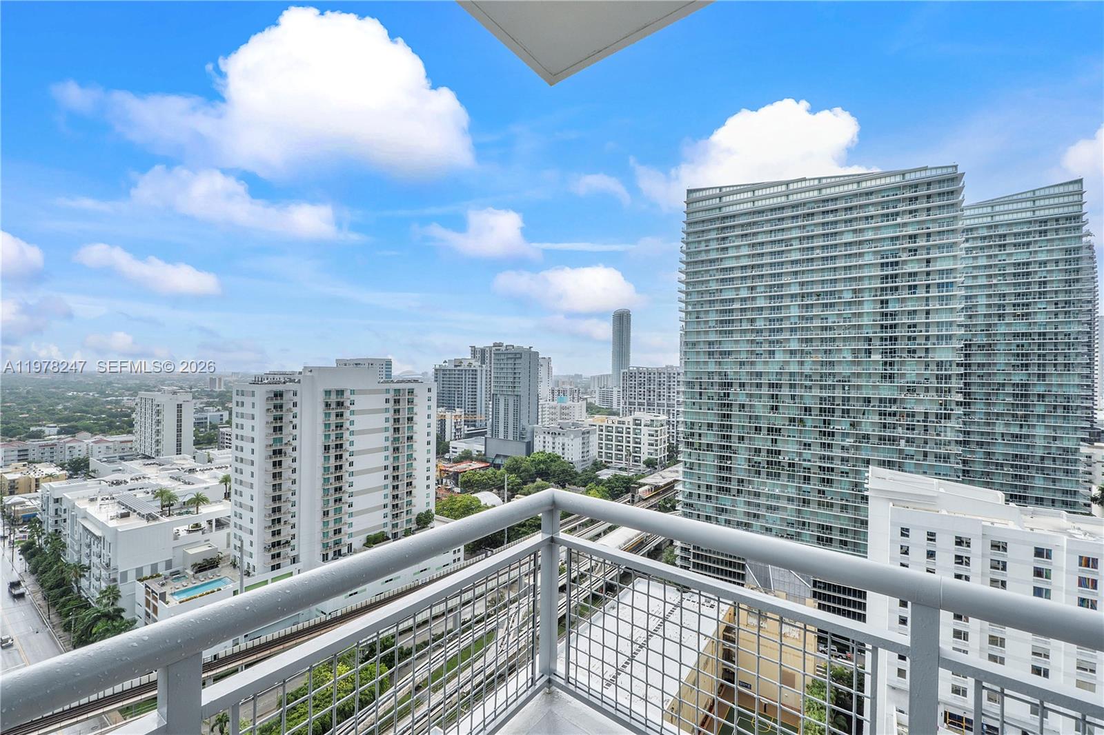 60 SW 13th St #1921, Miami FL 33130