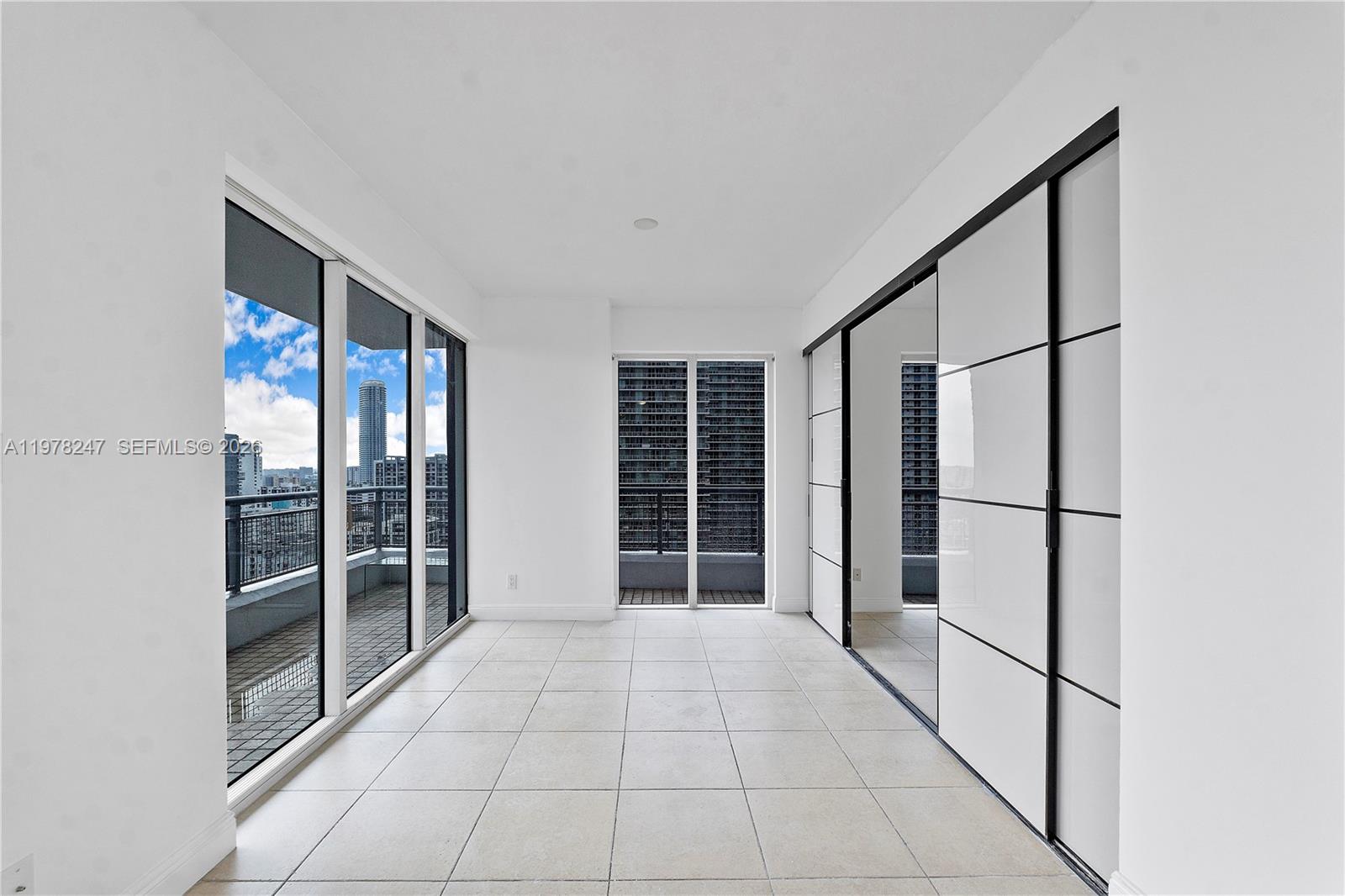 60 SW 13th St #1921, Miami FL 33130