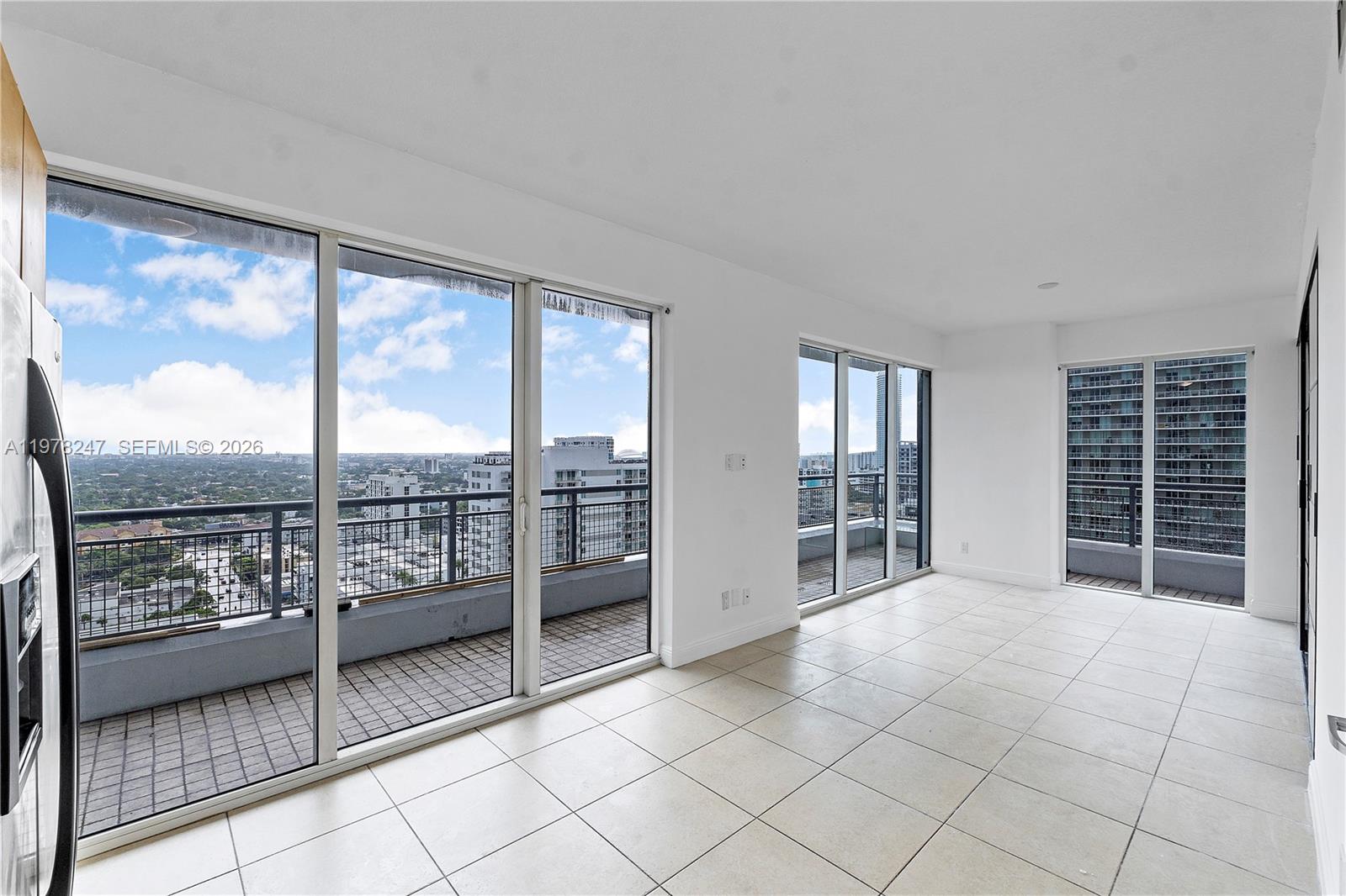 60 SW 13th St #1921, Miami FL 33130