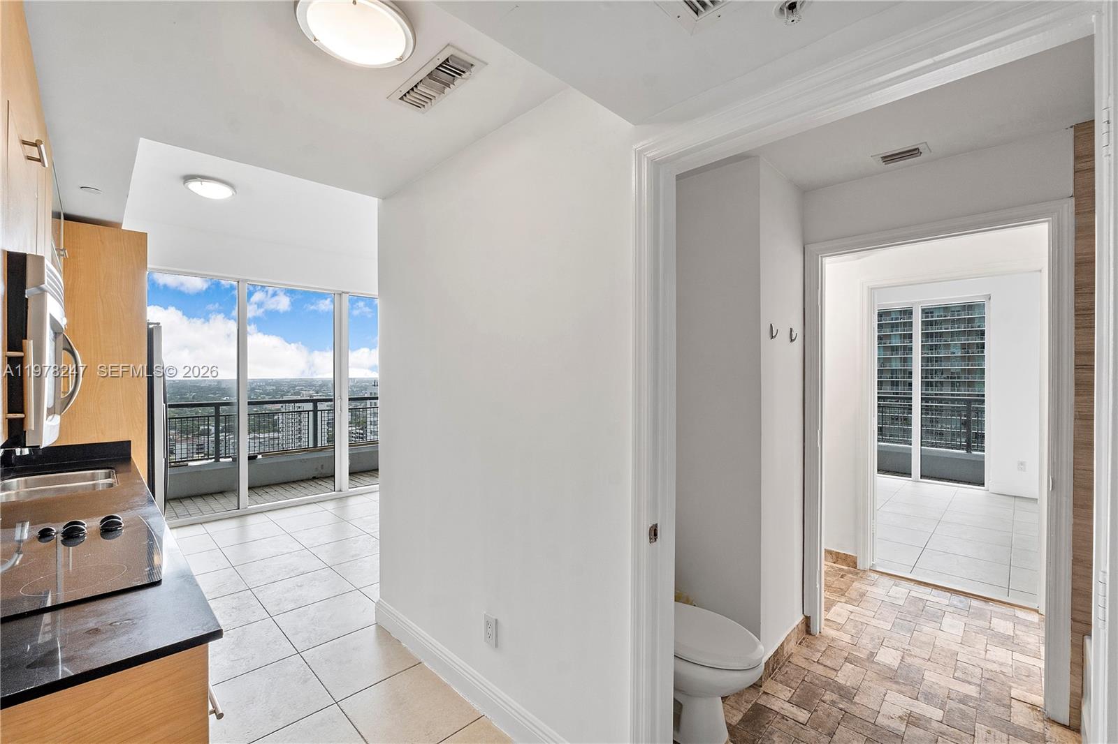 60 SW 13th St #1921, Miami FL 33130