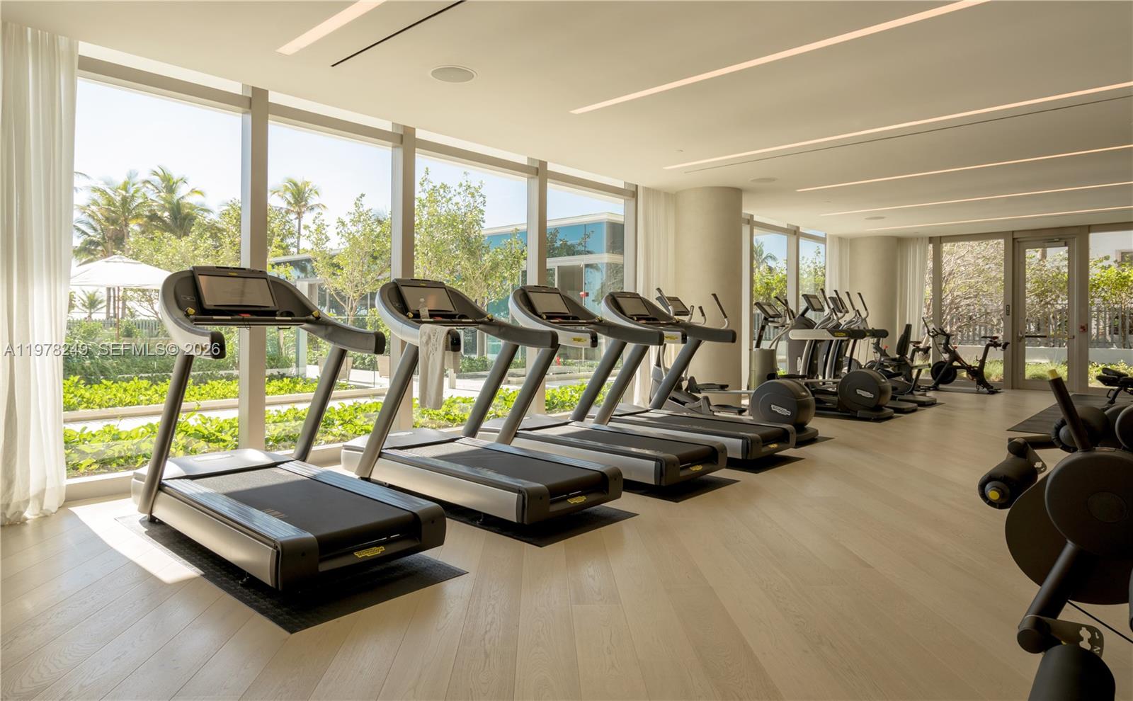 10201 Collins Ave #707, Bal Harbour FL 33154