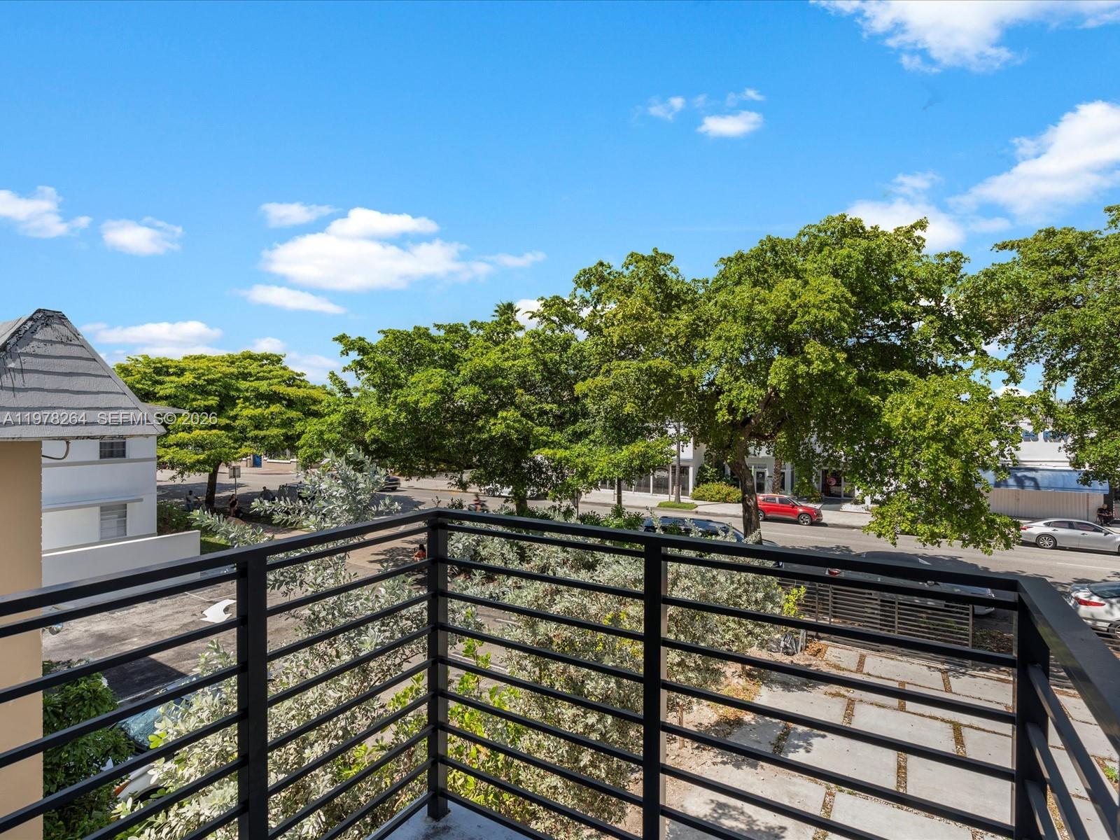 1134 71st St #3, Miami Beach FL 33141