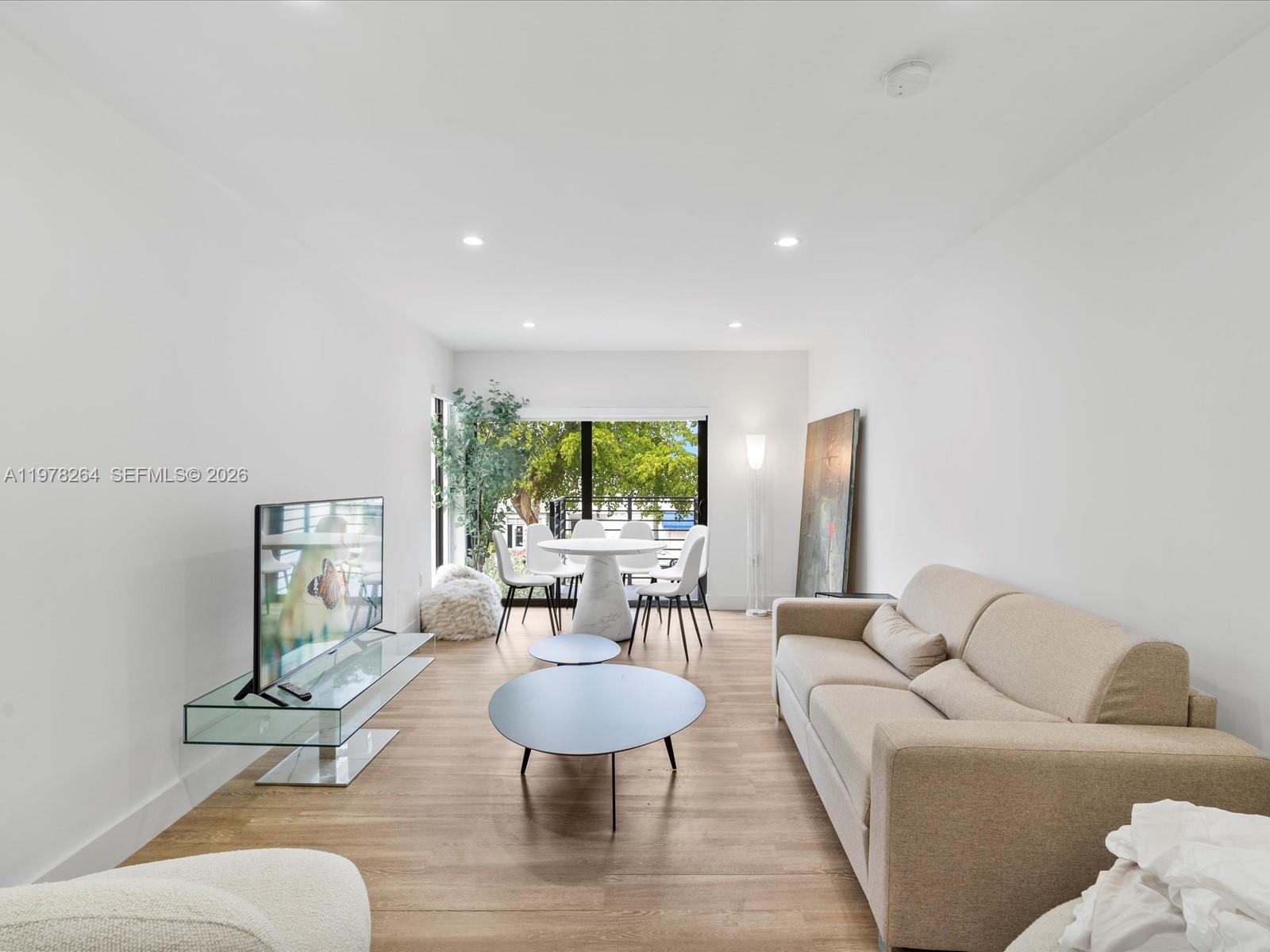 1134 71st St #3, Miami Beach FL 33141