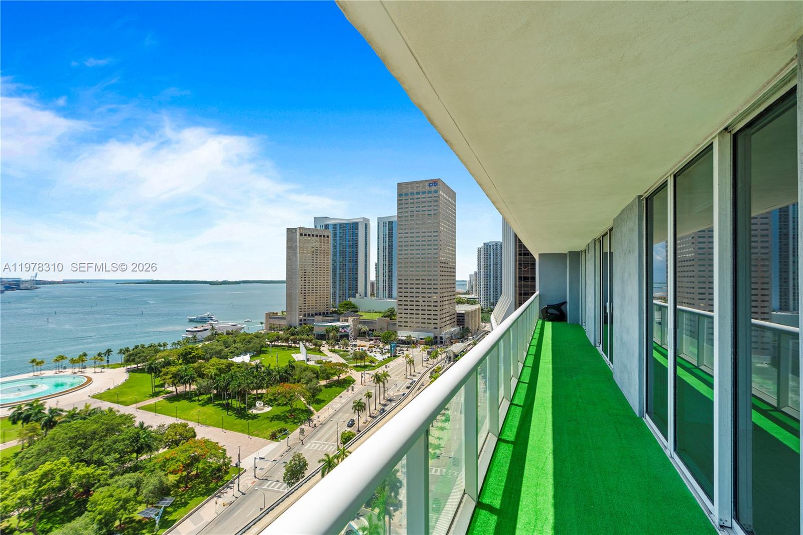 50 Biscayne Blvd #1902, Miami FL 33132