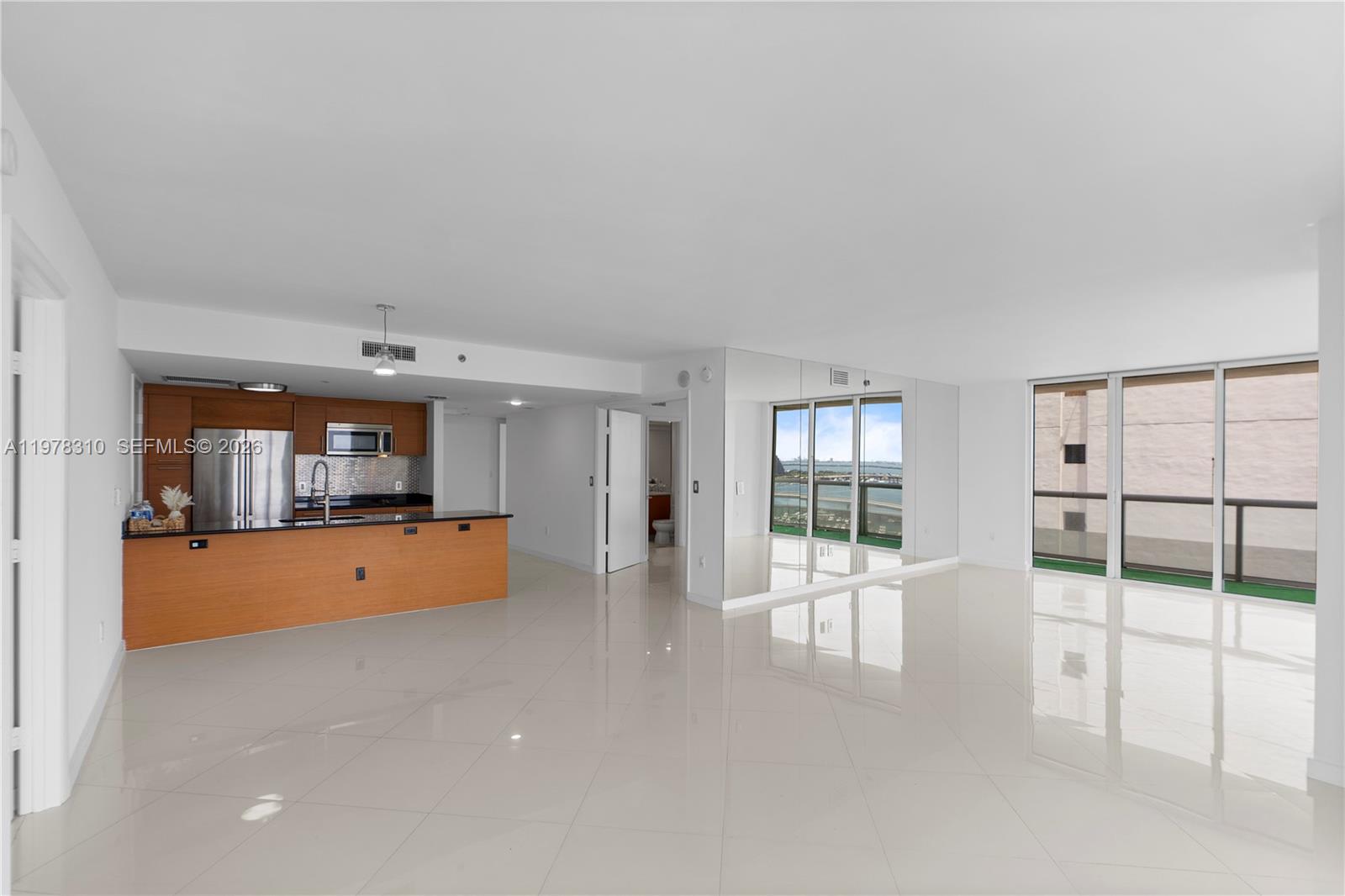 50 Biscayne Blvd #1902, Miami FL 33132