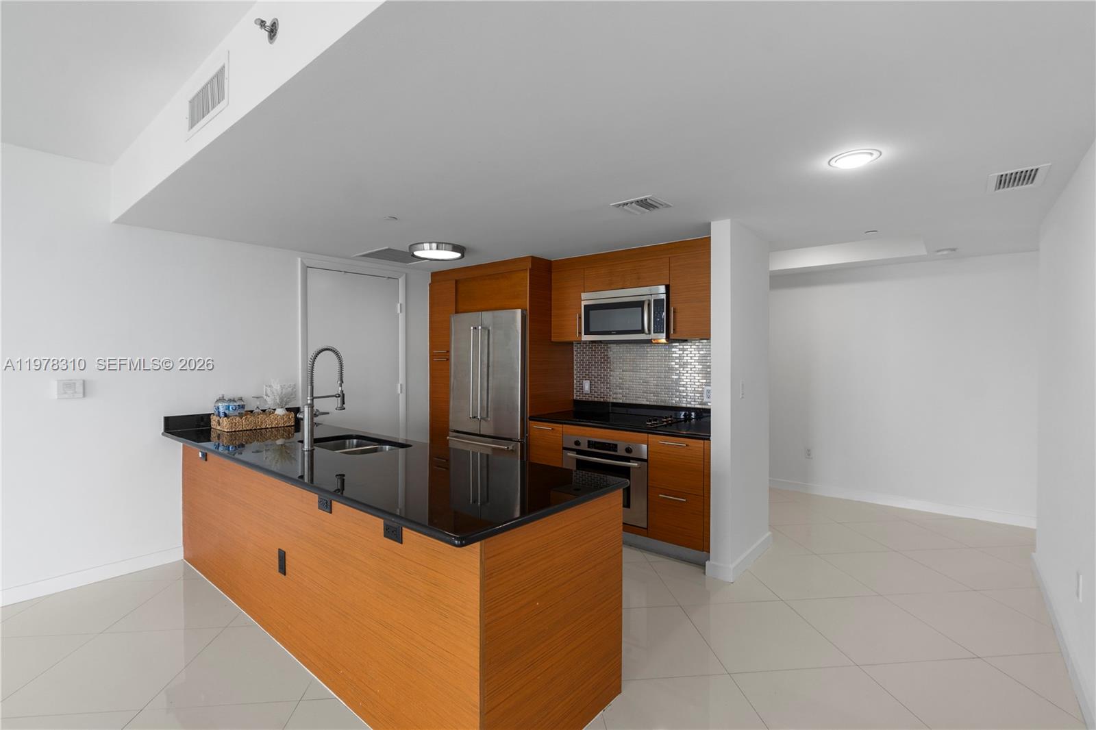50 Biscayne Blvd #1902, Miami FL 33132
