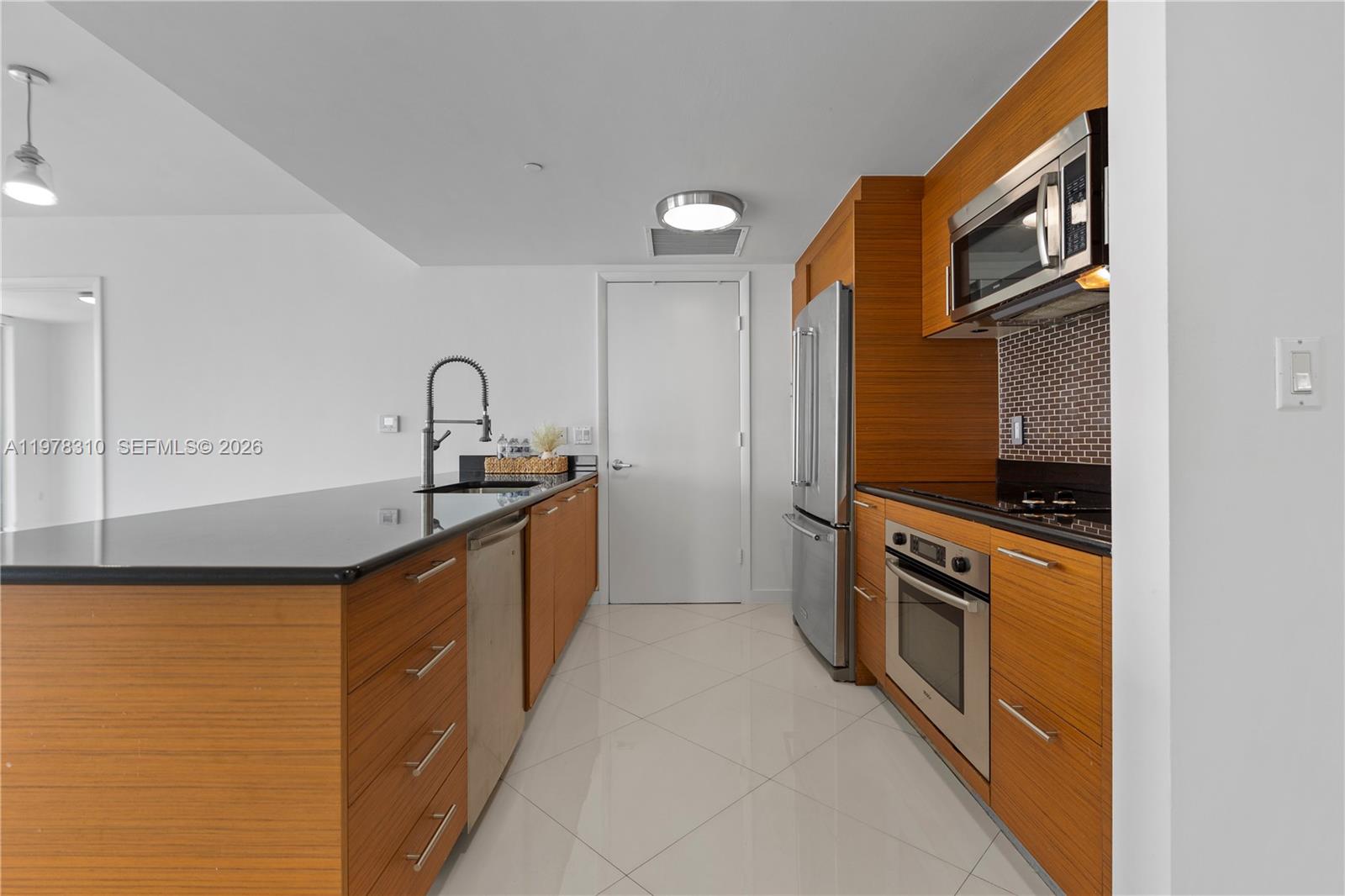 50 Biscayne Blvd #1902, Miami FL 33132