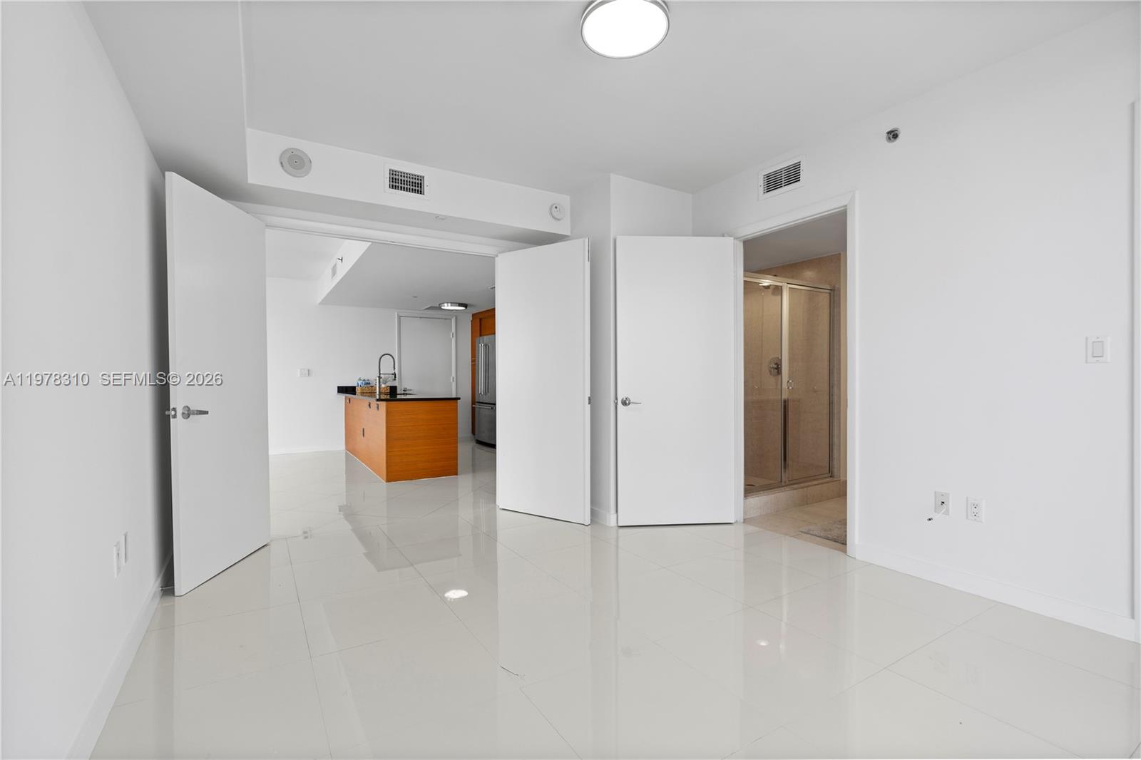 50 Biscayne Blvd #1902, Miami FL 33132