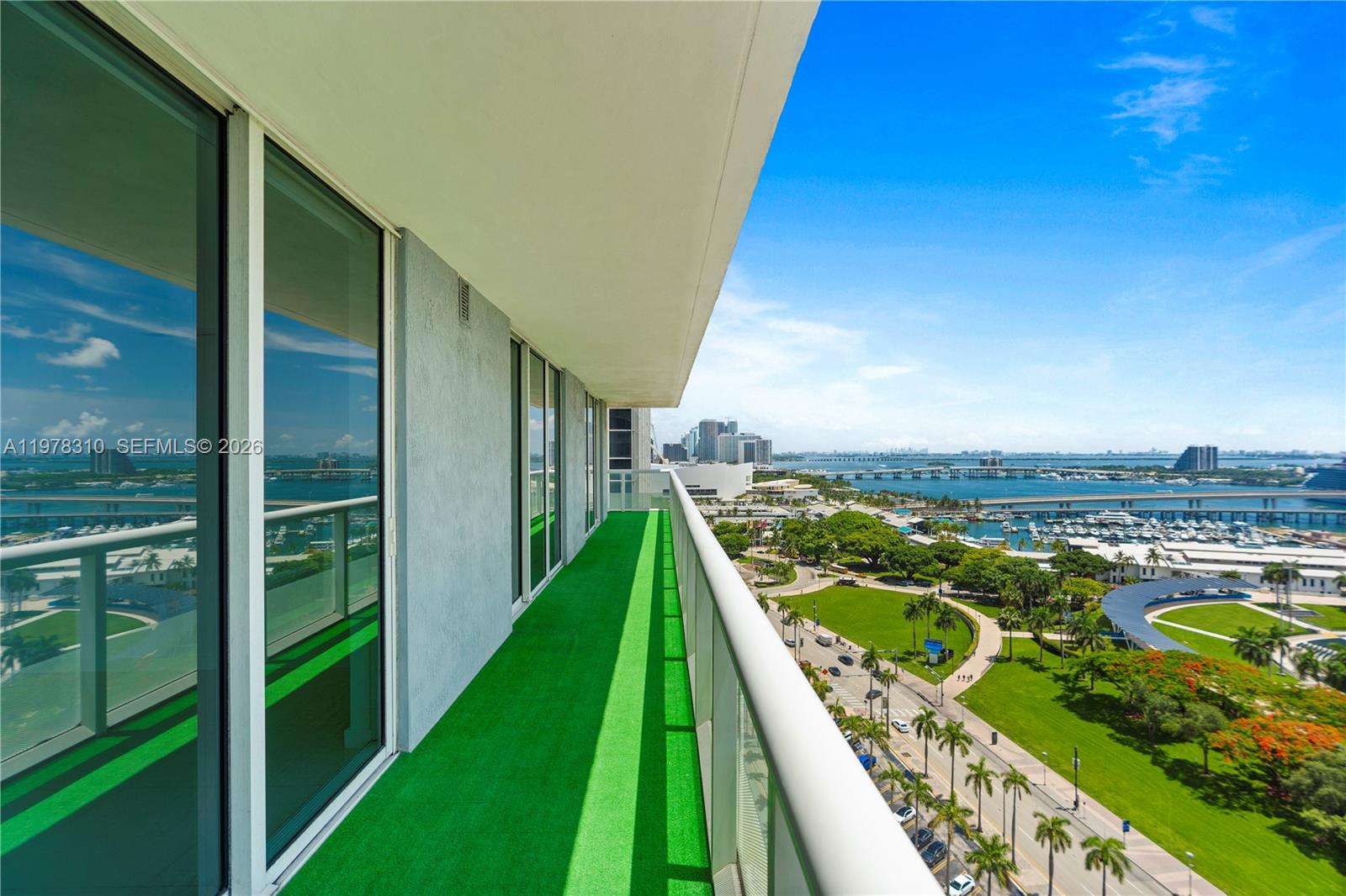 50 Biscayne Blvd #1902, Miami FL 33132