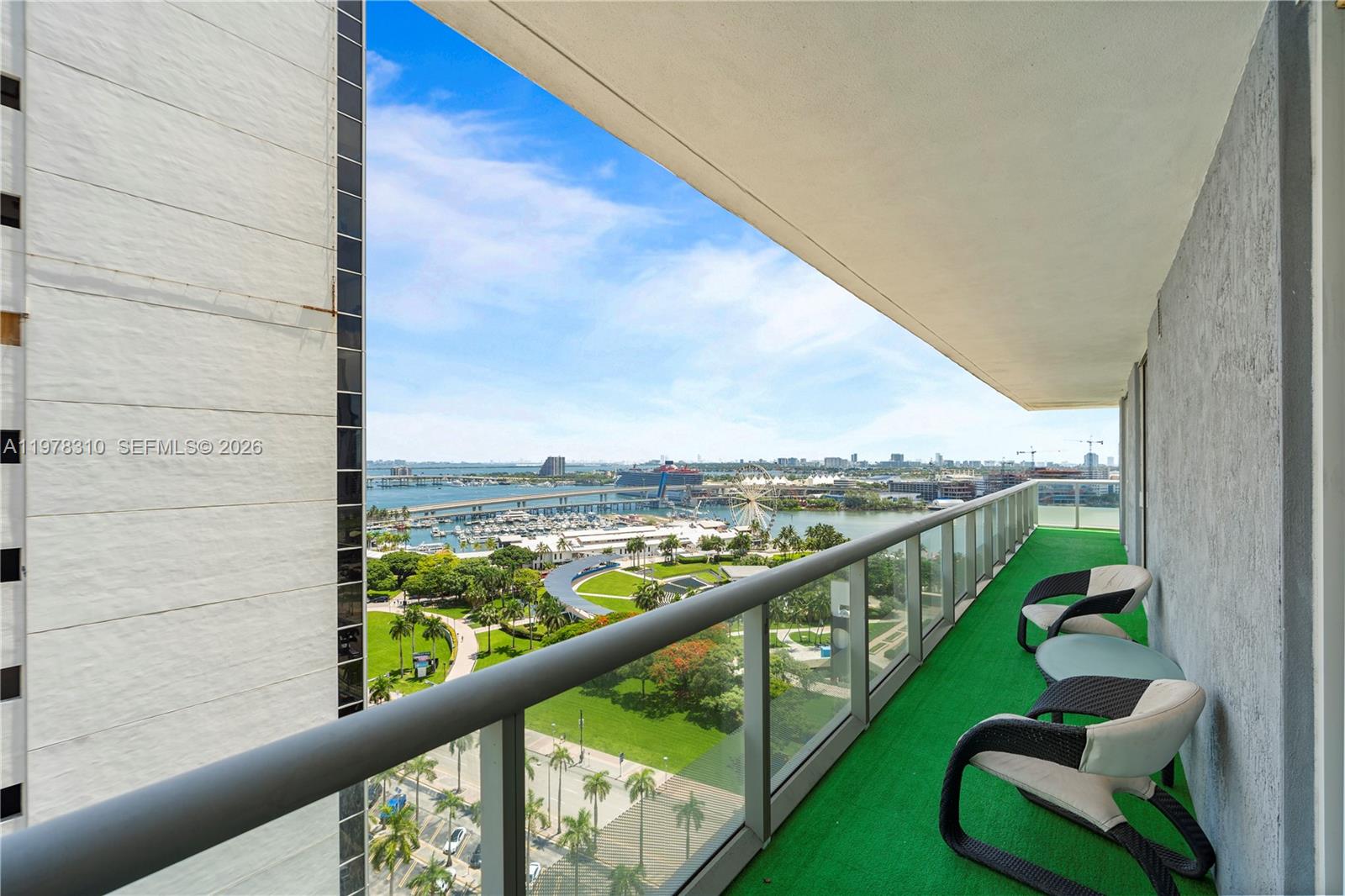 50 Biscayne Blvd #1902, Miami FL 33132