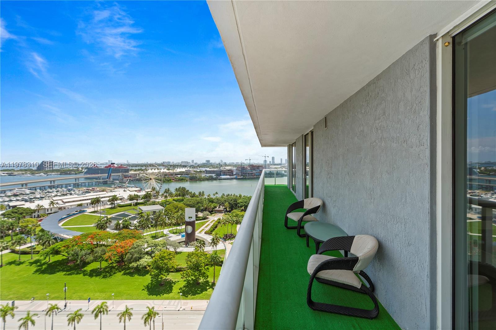 50 Biscayne Blvd #1902, Miami FL 33132