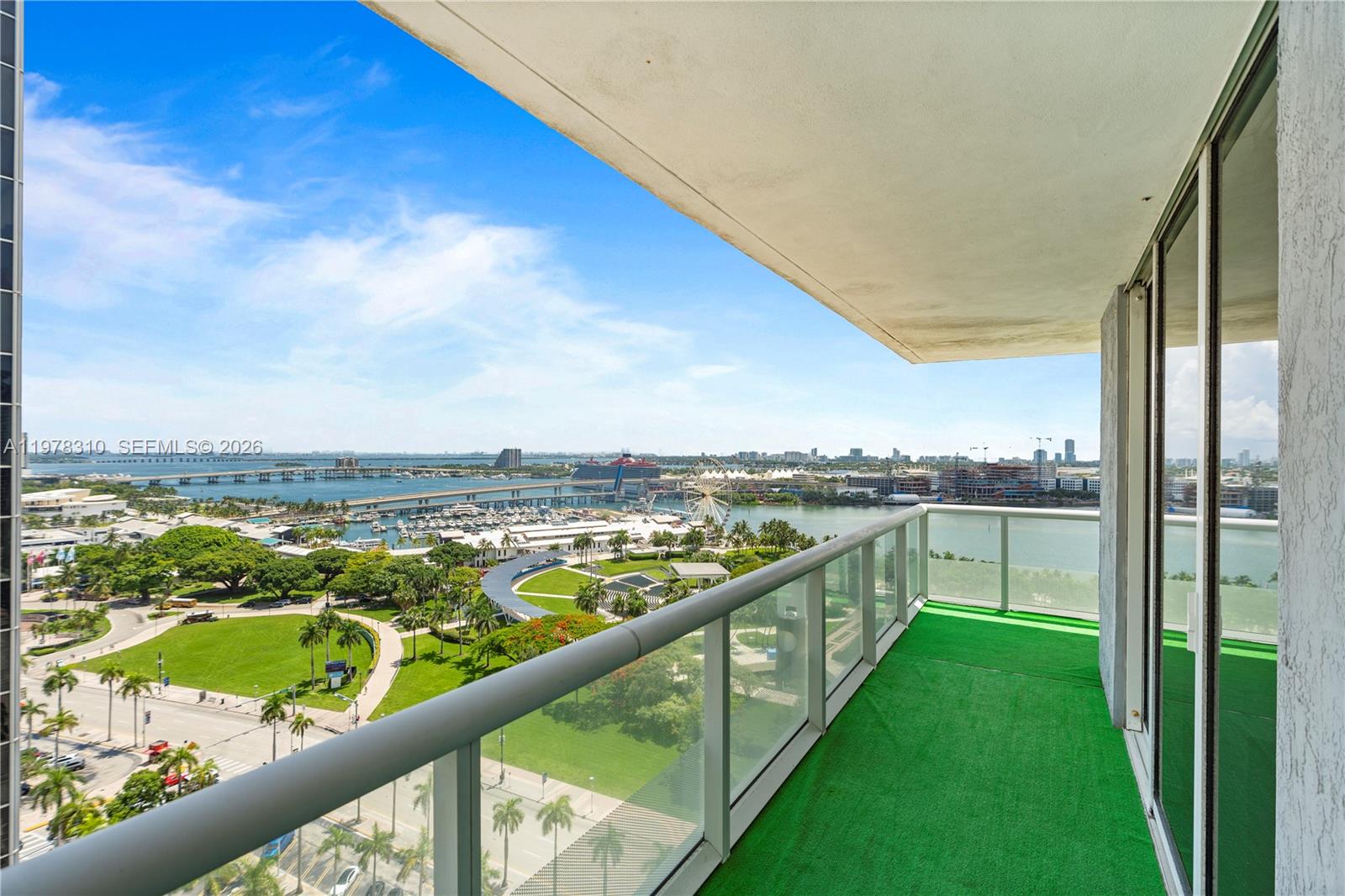 50 Biscayne Blvd #1902, Miami FL 33132