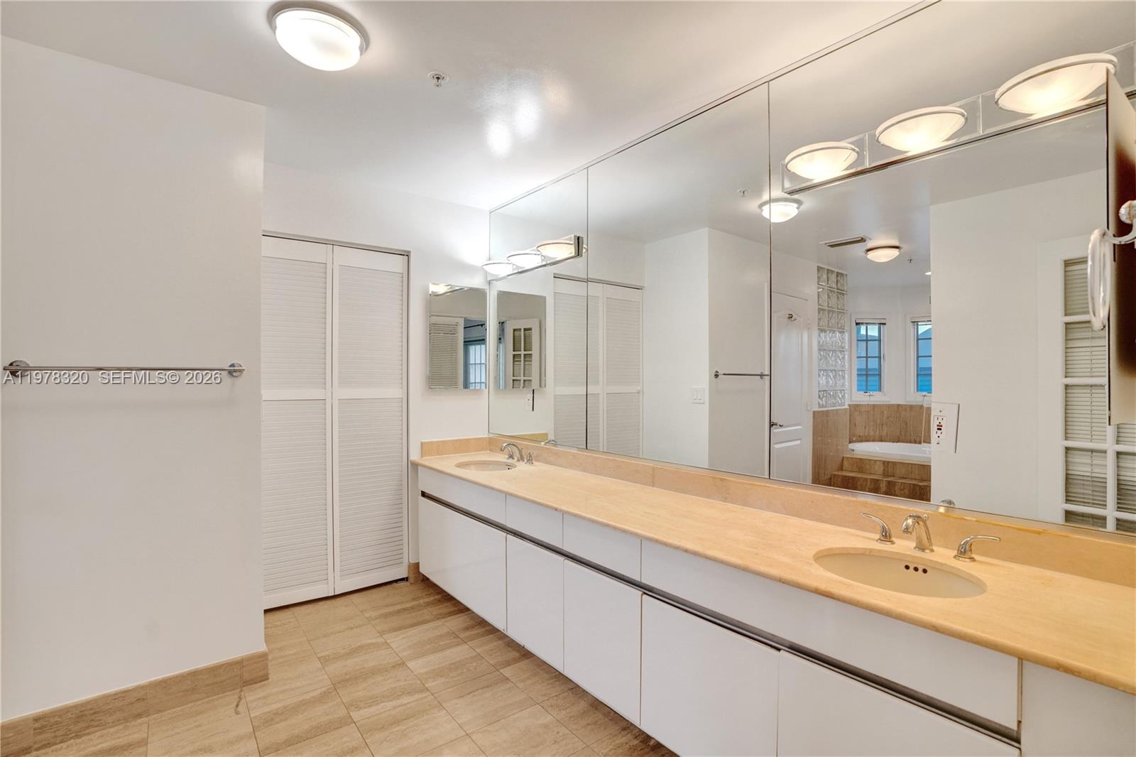 1415 Sunset Harbour Dr #202, Miami Beach FL 33139