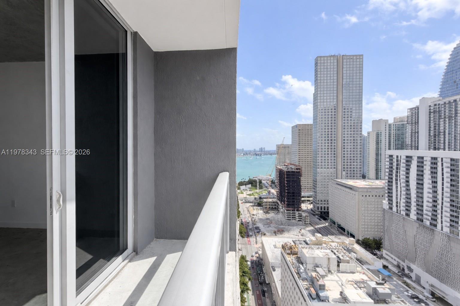 151 SE 1st St #3007, Miami FL 33131