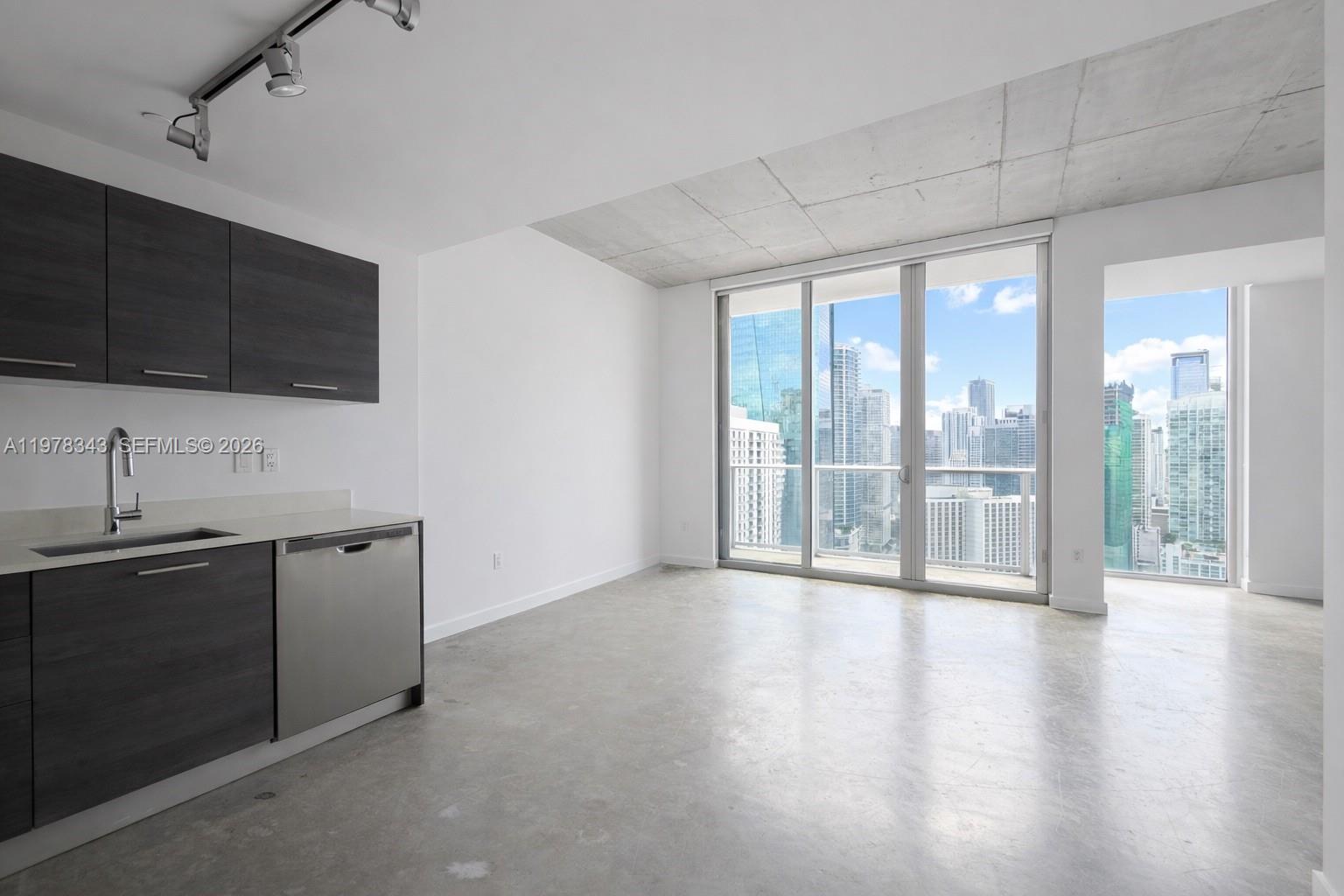 151 SE 1st St #3007, Miami FL 33131
