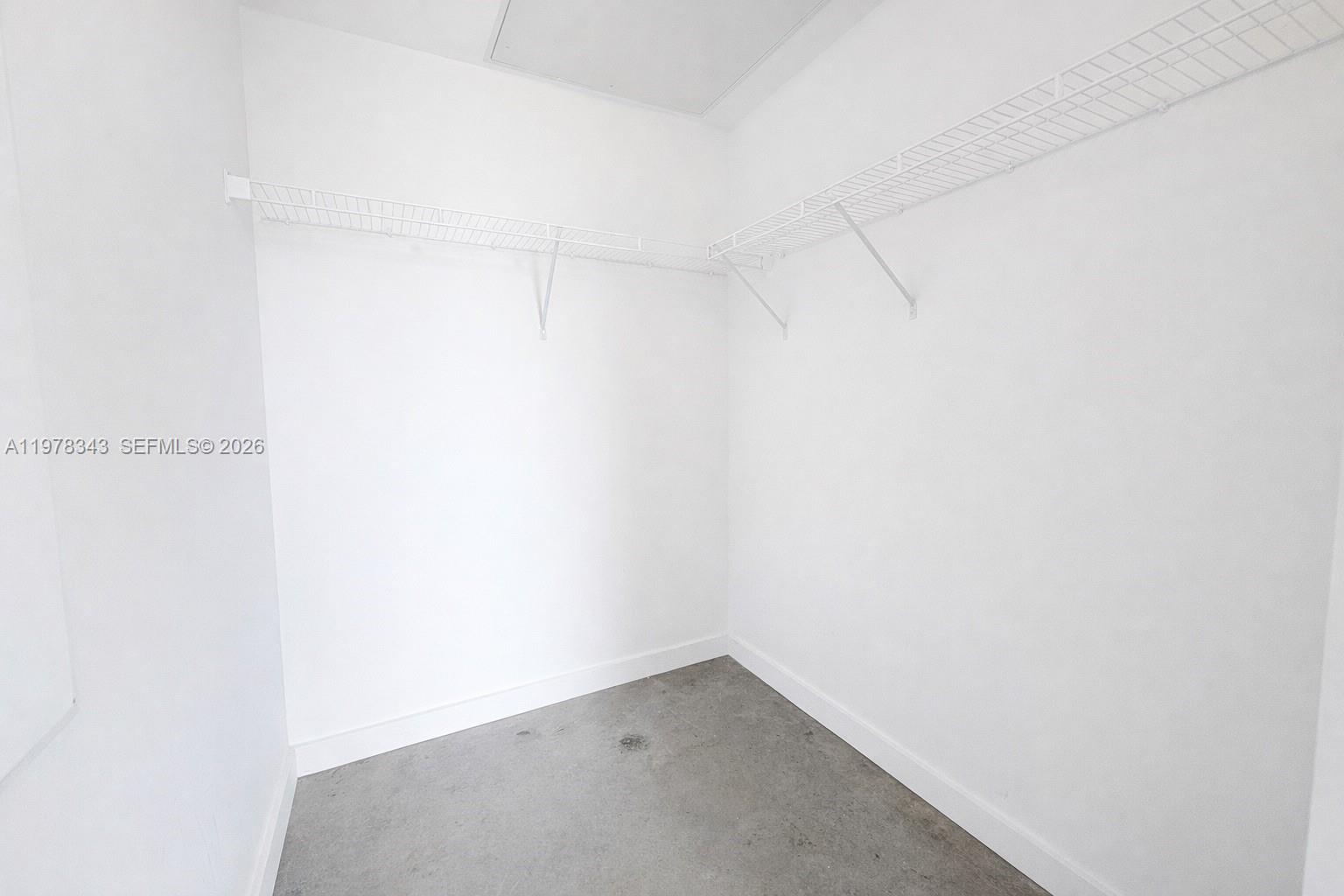 151 SE 1st St #3007, Miami FL 33131