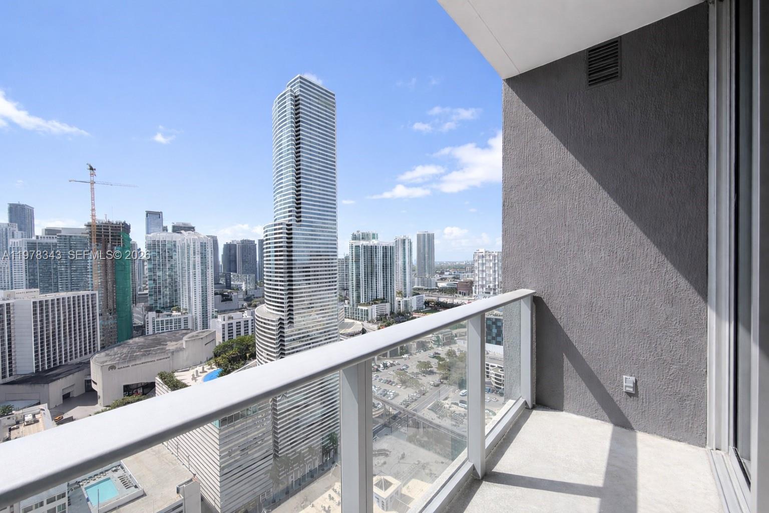 151 SE 1st St #3007, Miami FL 33131