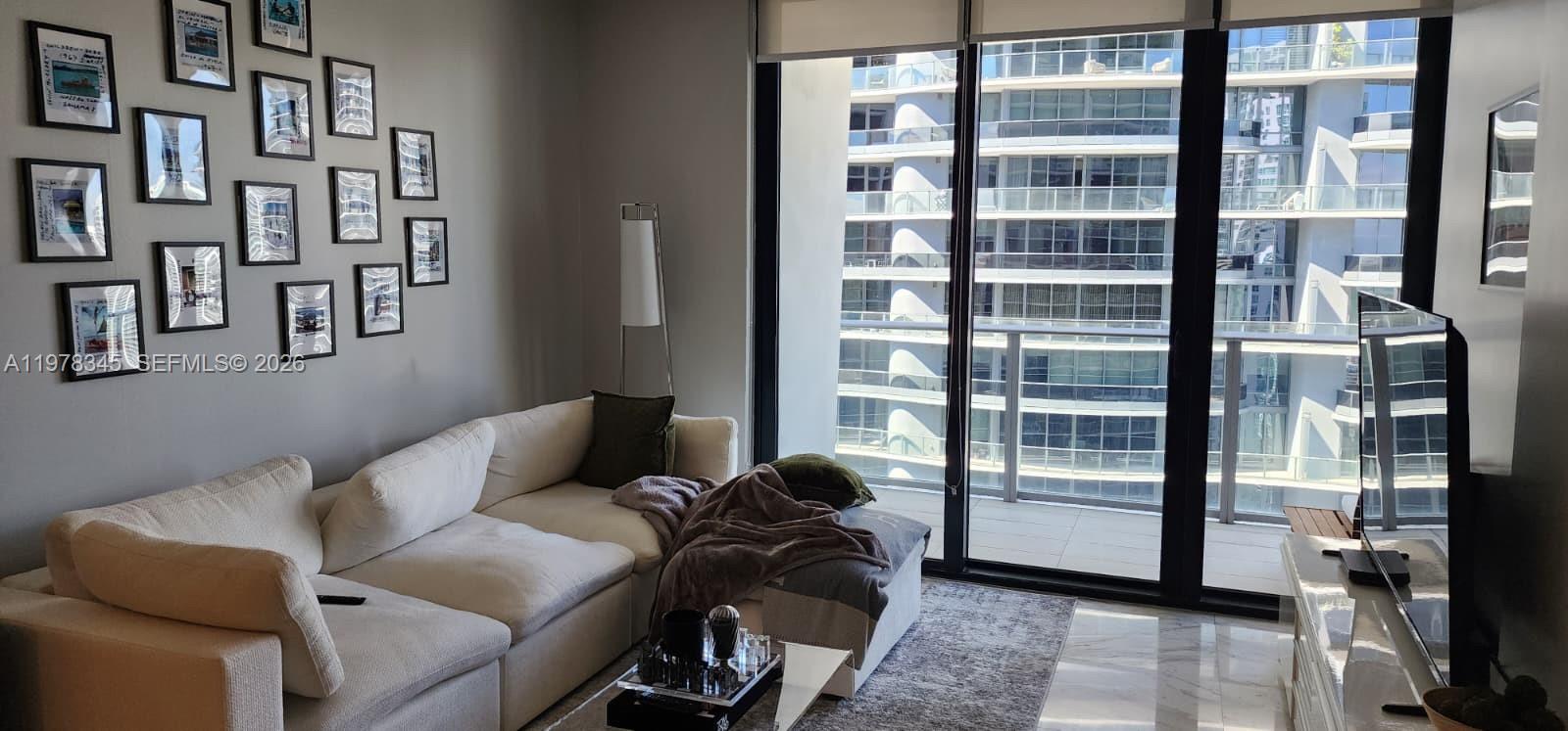 1010 Brickell Ave #4208, Miami FL 33131