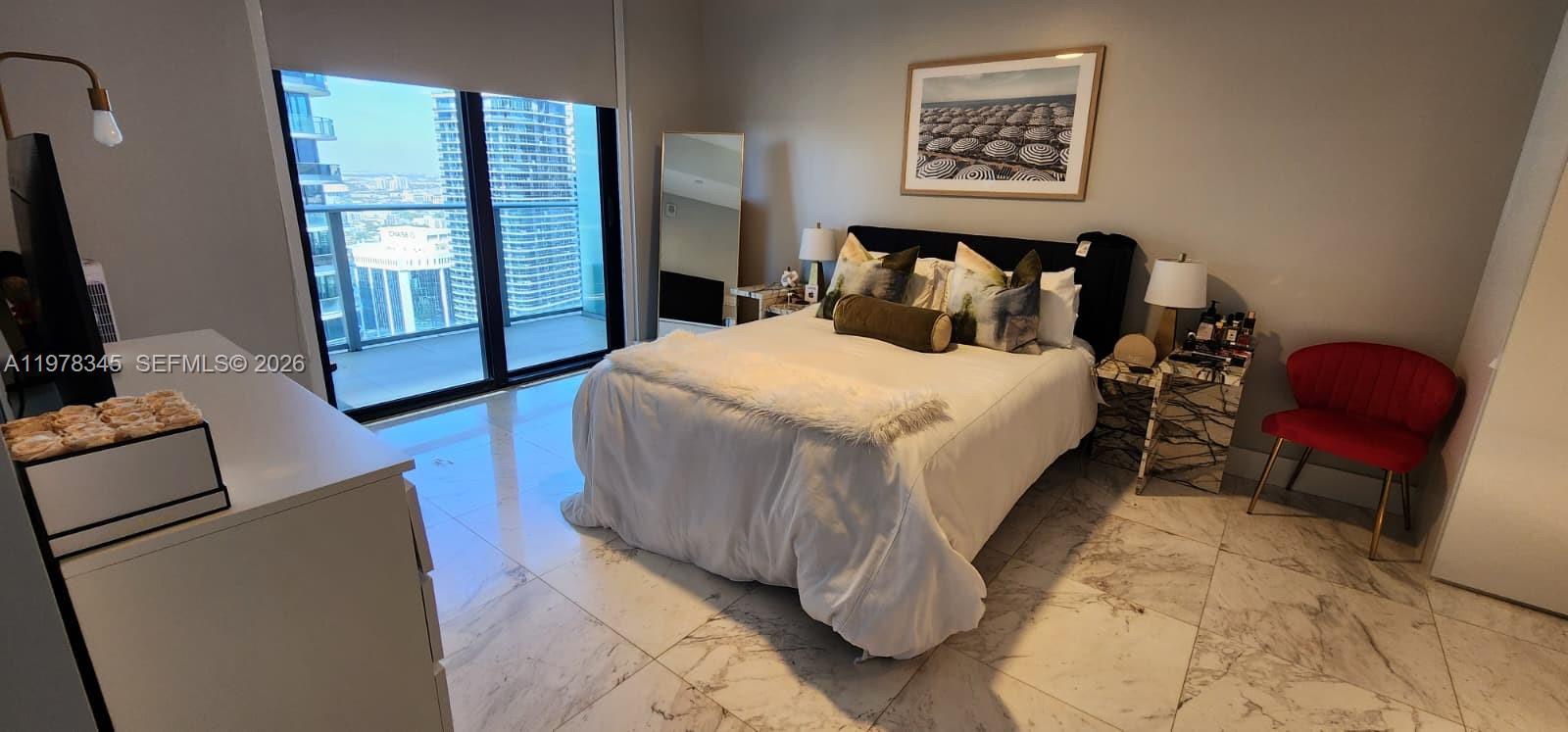 1010 Brickell Ave #4208, Miami FL 33131