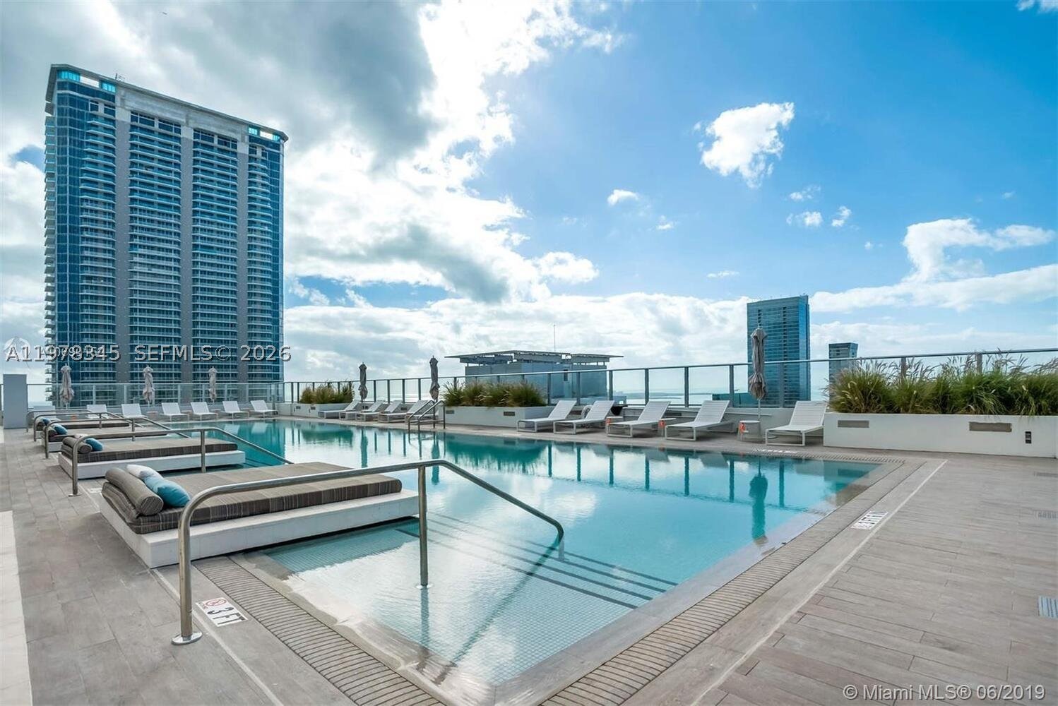 1010 Brickell Ave #4208, Miami FL 33131