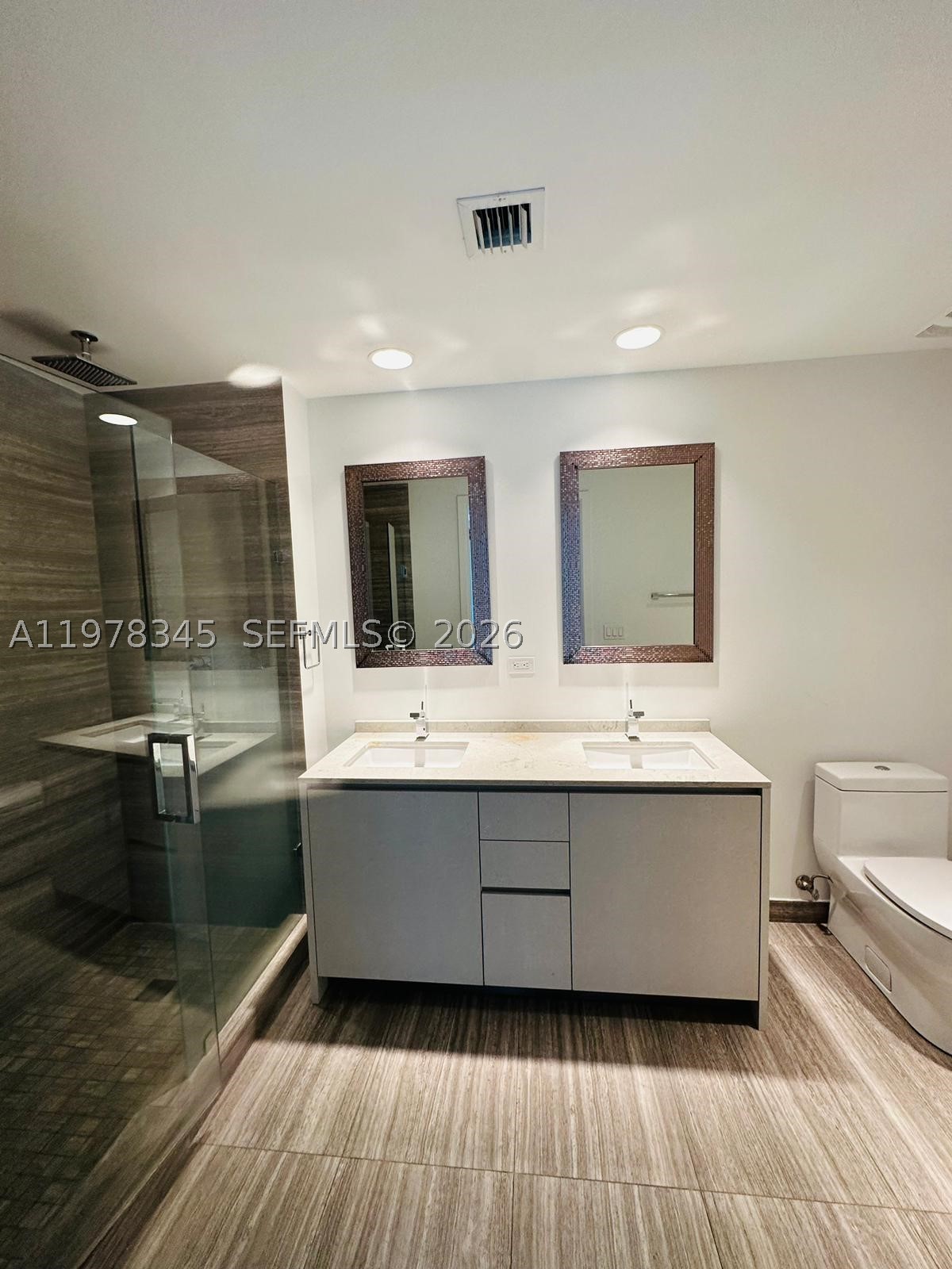 1010 Brickell Ave #4208, Miami FL 33131