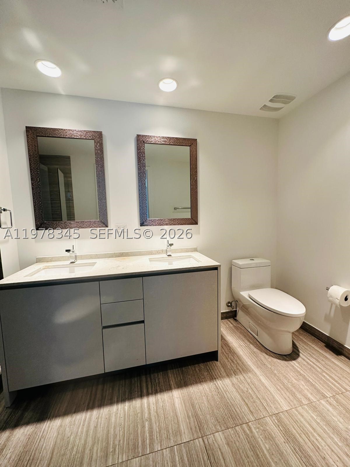 1010 Brickell Ave #4208, Miami FL 33131