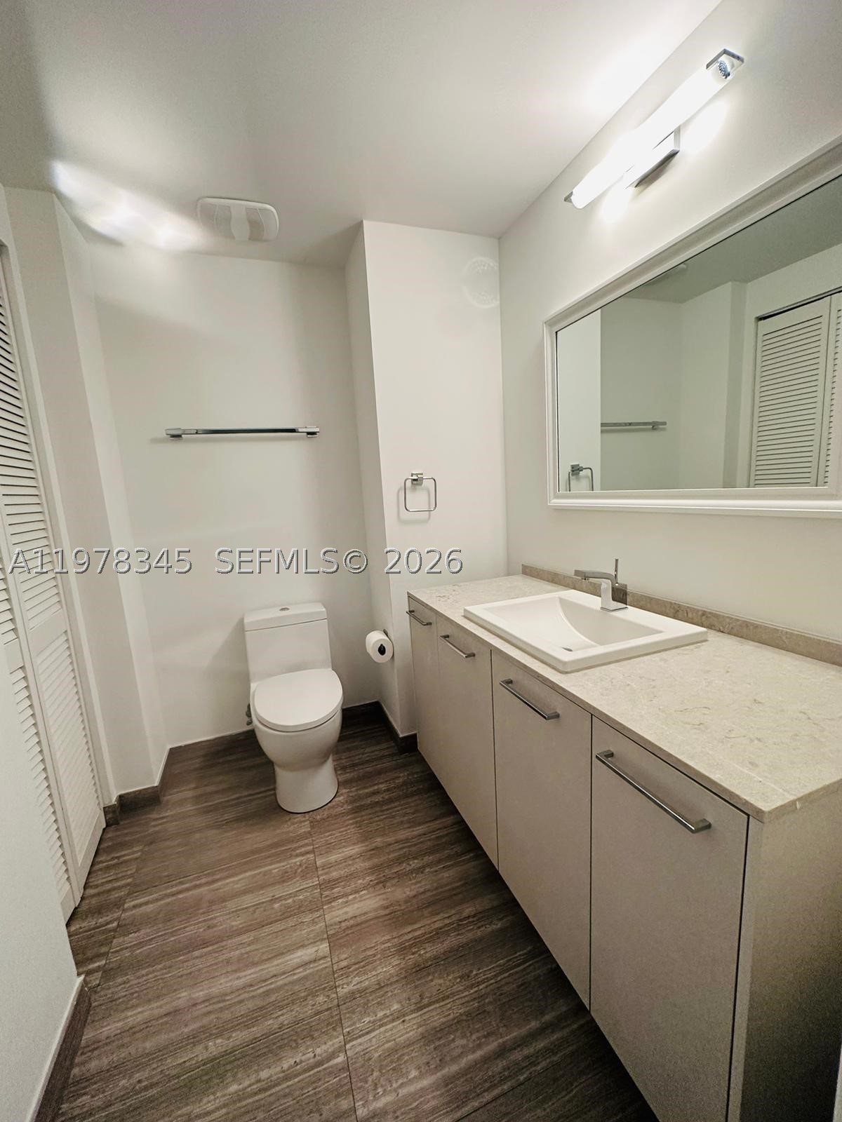 1010 Brickell Ave #4208, Miami FL 33131