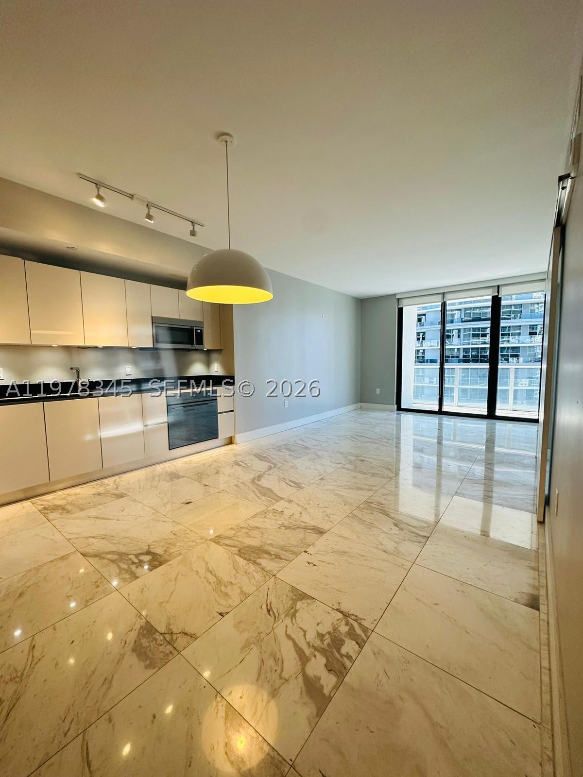 1010 Brickell Ave #4208, Miami FL 33131