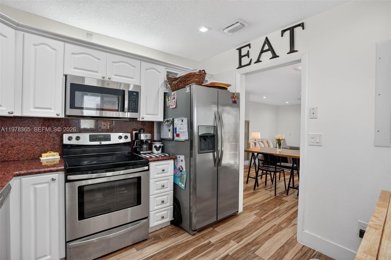 7016 SW 103rd Pl, Miami FL 33173