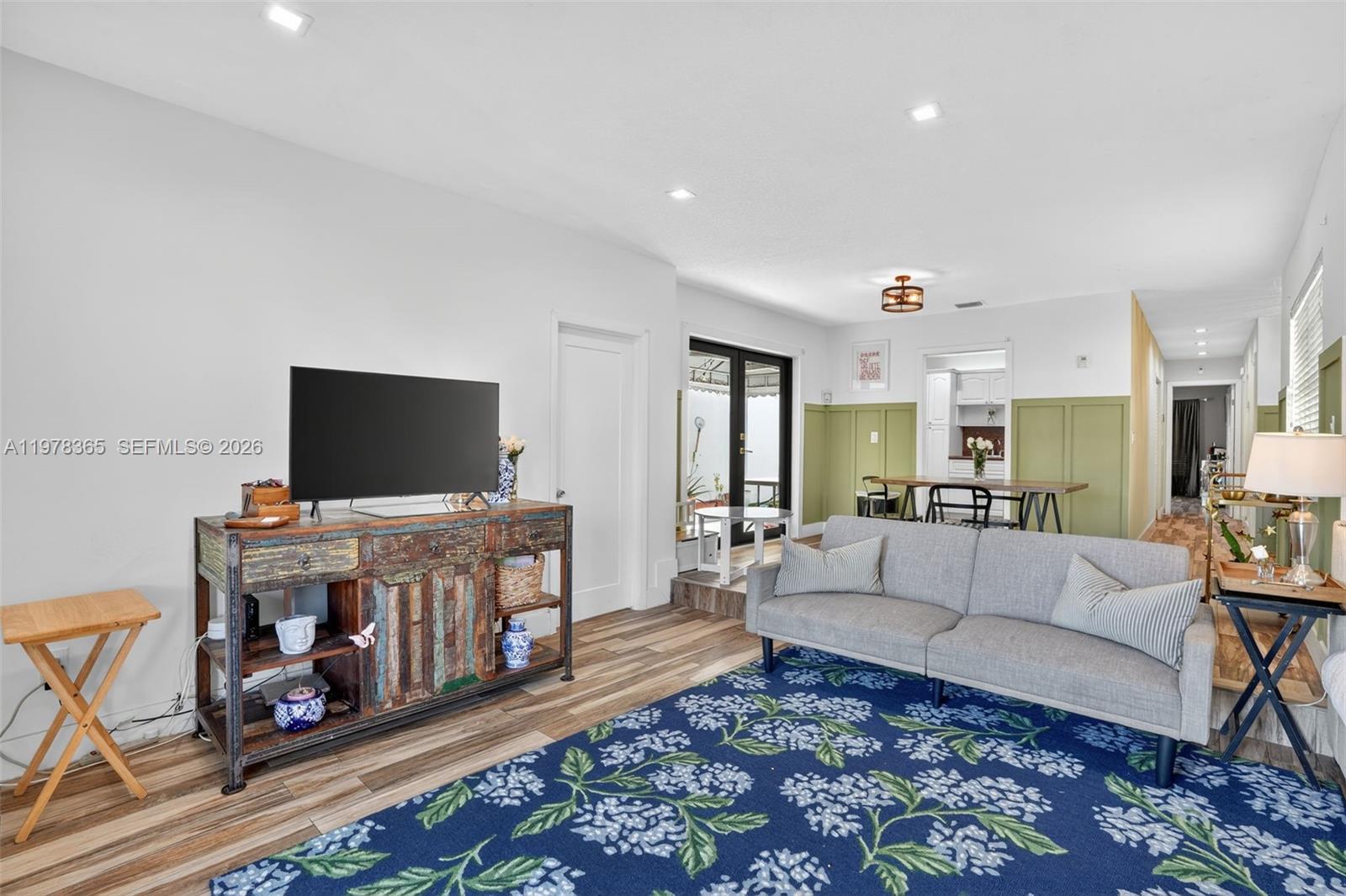 7016 SW 103rd Pl, Miami FL 33173