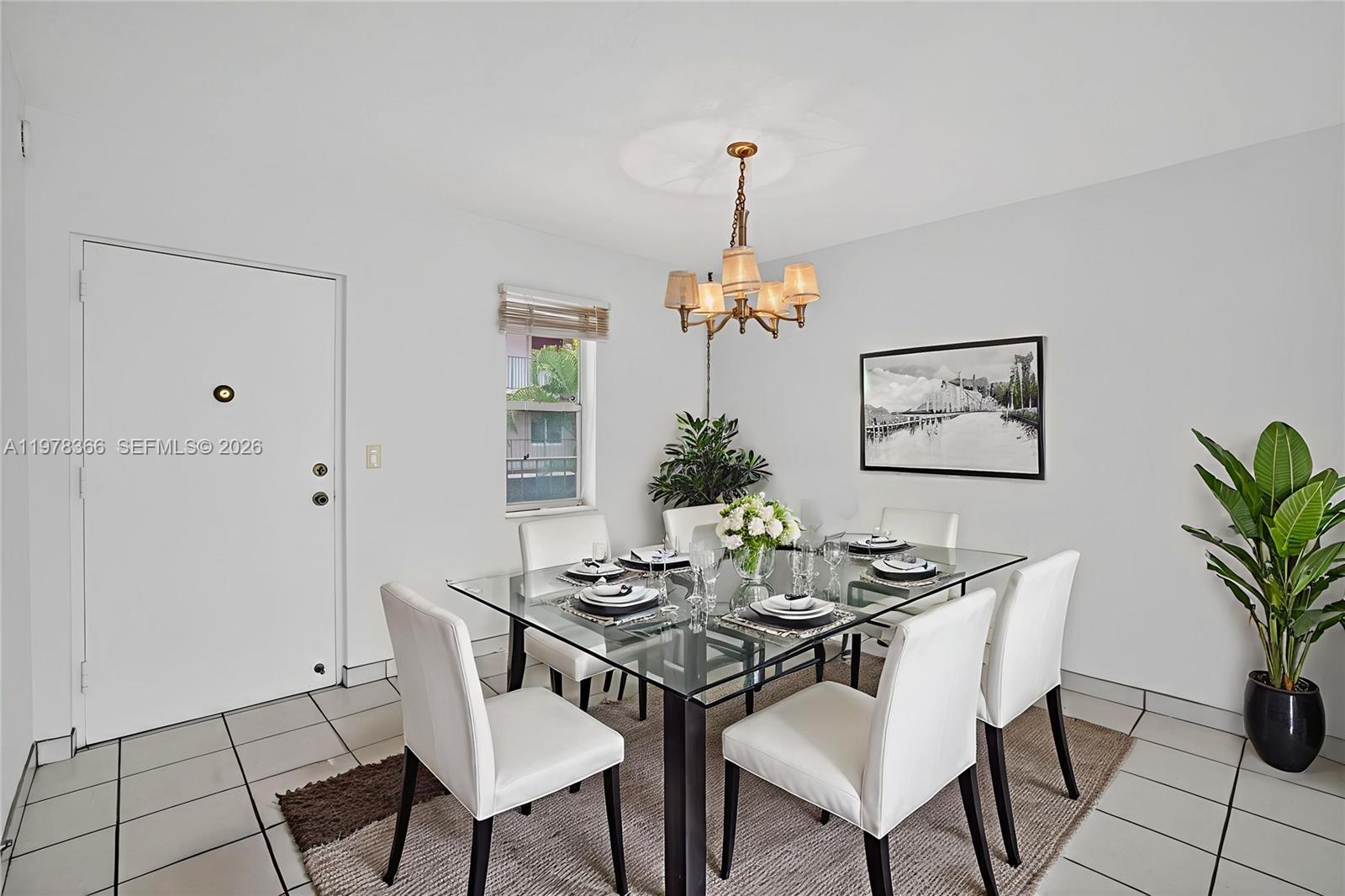 2821 Somerset Dr #317, Lauderdale Lakes FL 33311