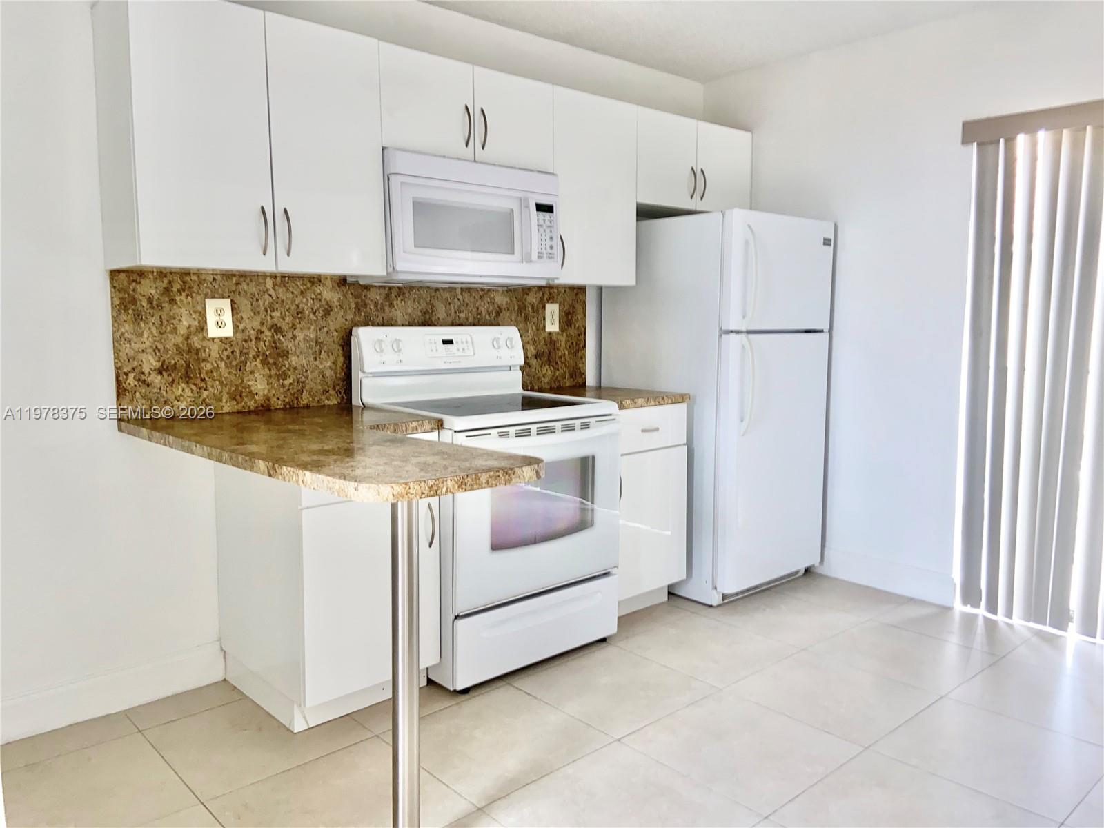 2740 W 62nd St #203, Hialeah FL 33016