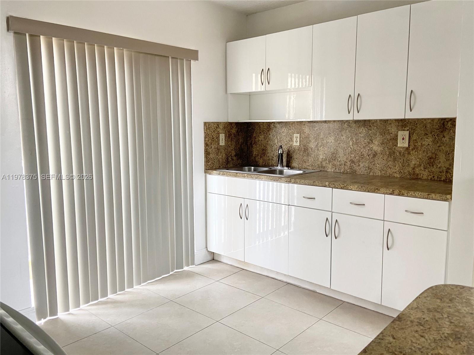 2740 W 62nd St #203, Hialeah FL 33016