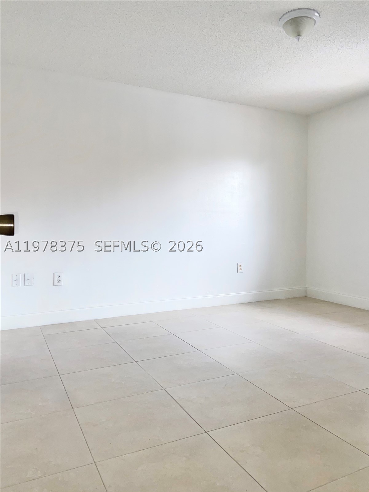 2740 W 62nd St #203, Hialeah FL 33016
