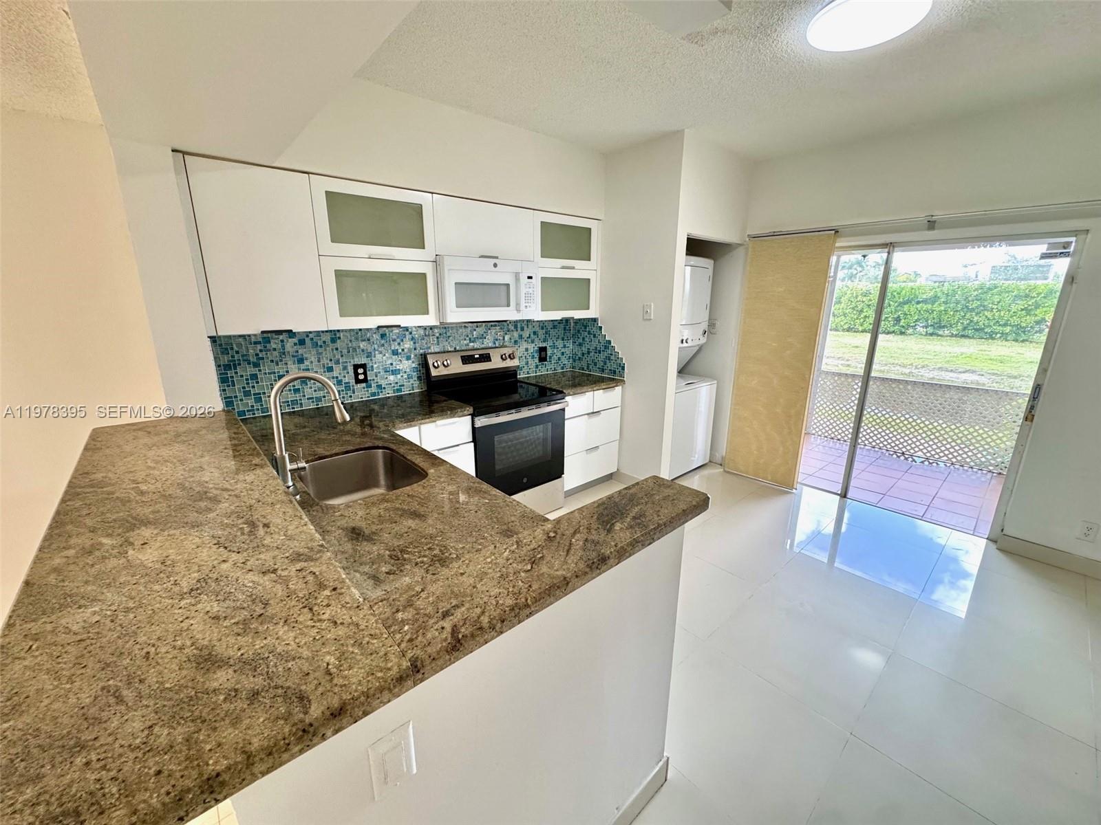 44 Key West Ct #44, Weston FL 33326