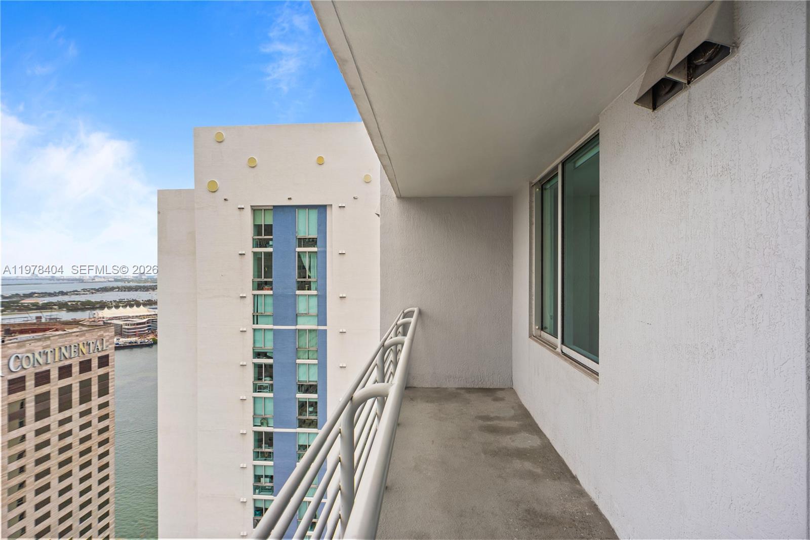 325 S BISCAYNE BL #4324, Miami FL 33131