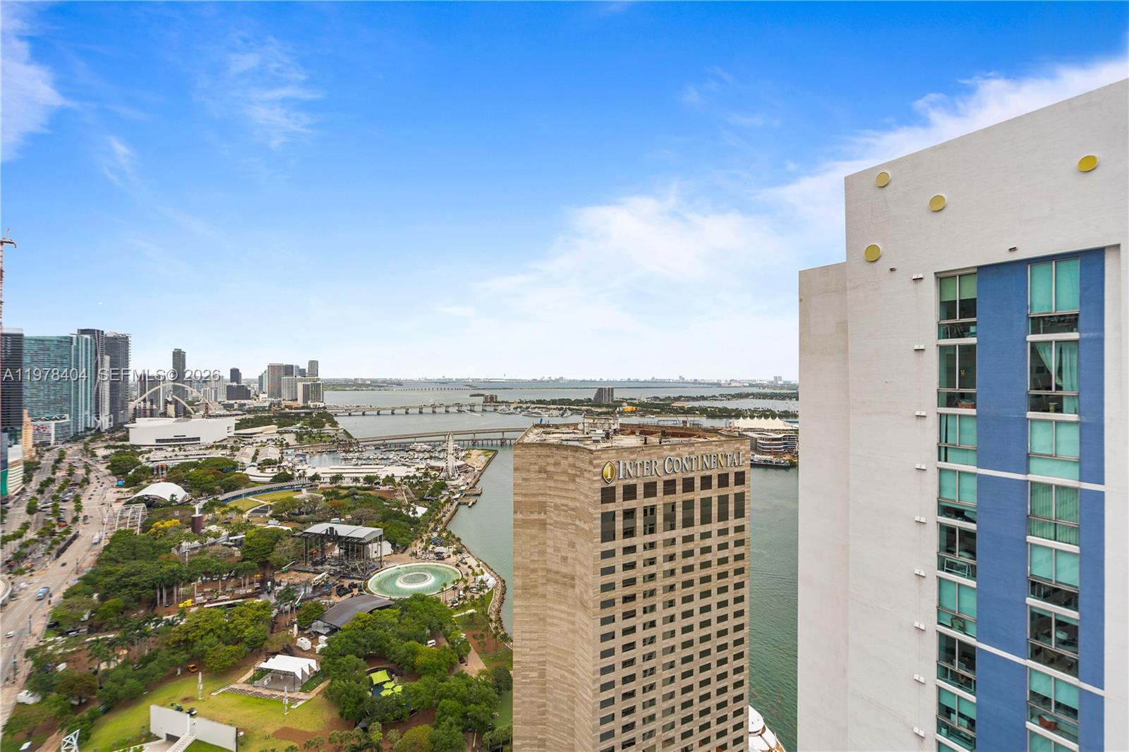 325 S BISCAYNE BL #4324, Miami FL 33131