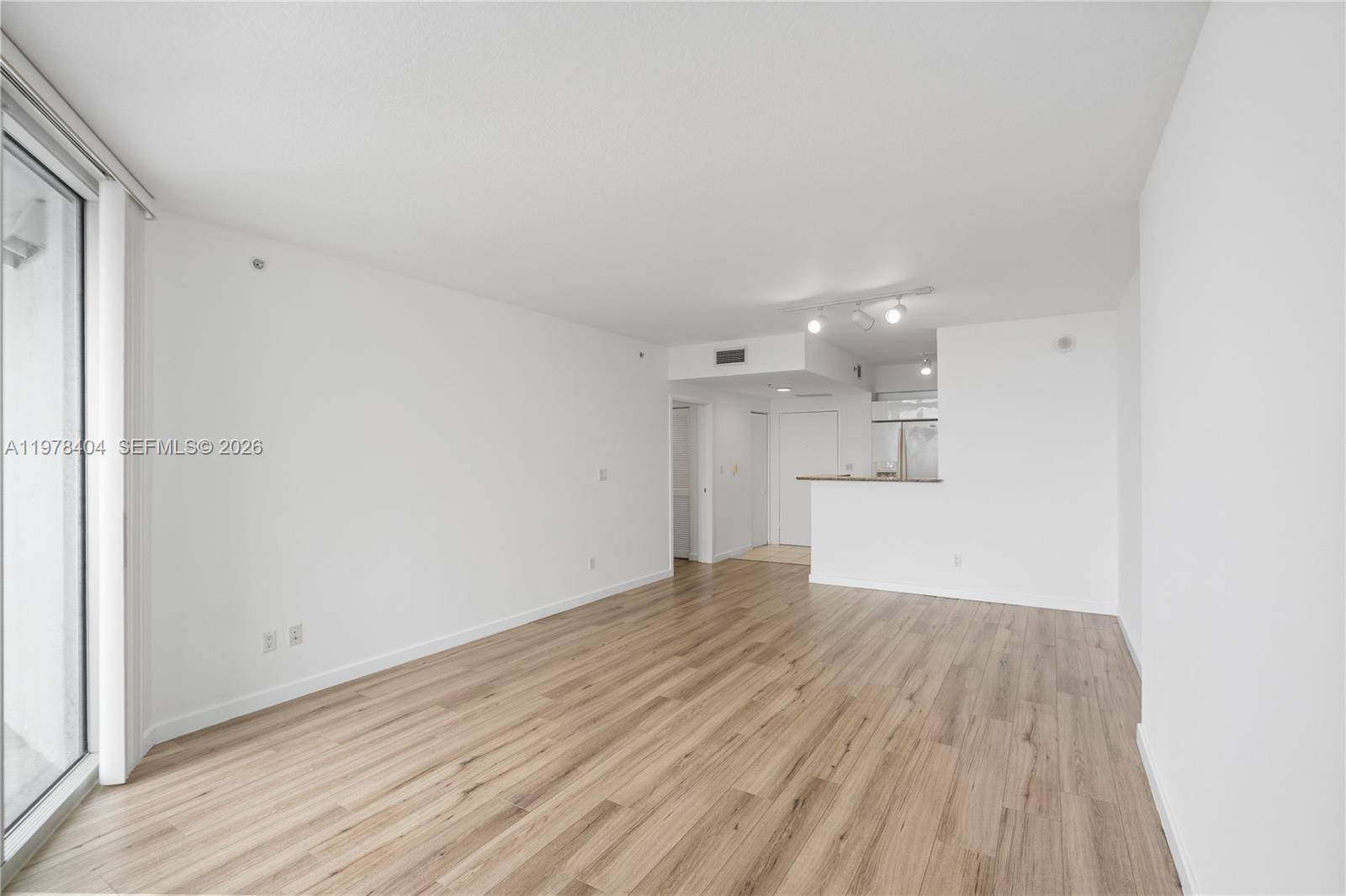 325 S BISCAYNE BL #4324, Miami FL 33131