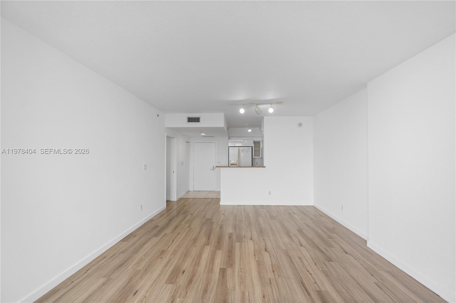 325 S BISCAYNE BL #4324, Miami FL 33131