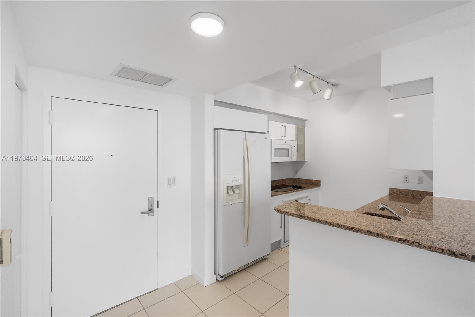 325 S BISCAYNE BL #4324, Miami FL 33131