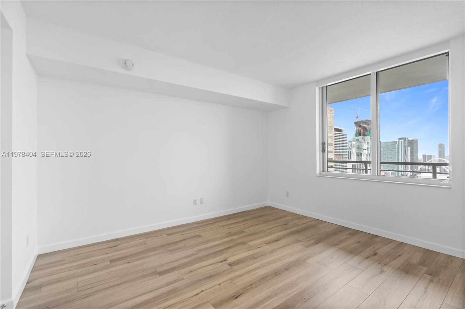 325 S BISCAYNE BL #4324, Miami FL 33131