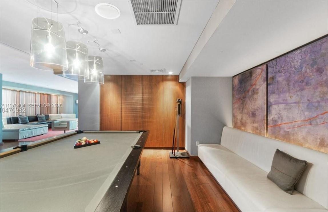 325 S BISCAYNE BL #4324, Miami FL 33131