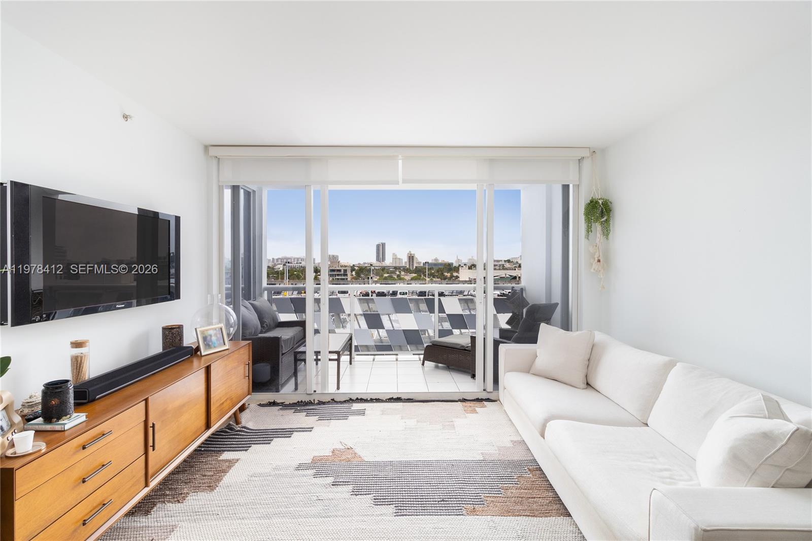 1800 Sunset Harbour Dr #809, Miami Beach FL 33139